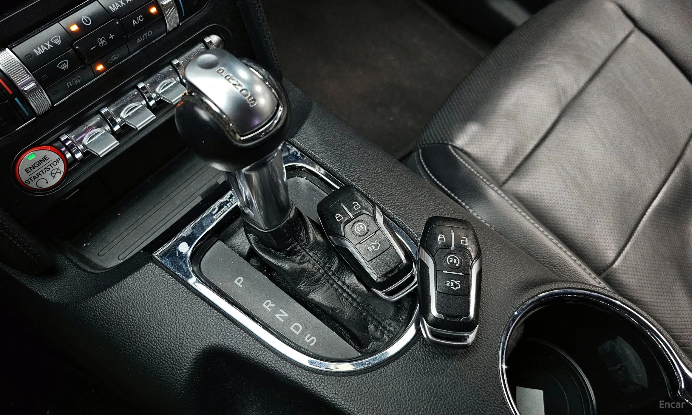 Ford Mustang превью 9