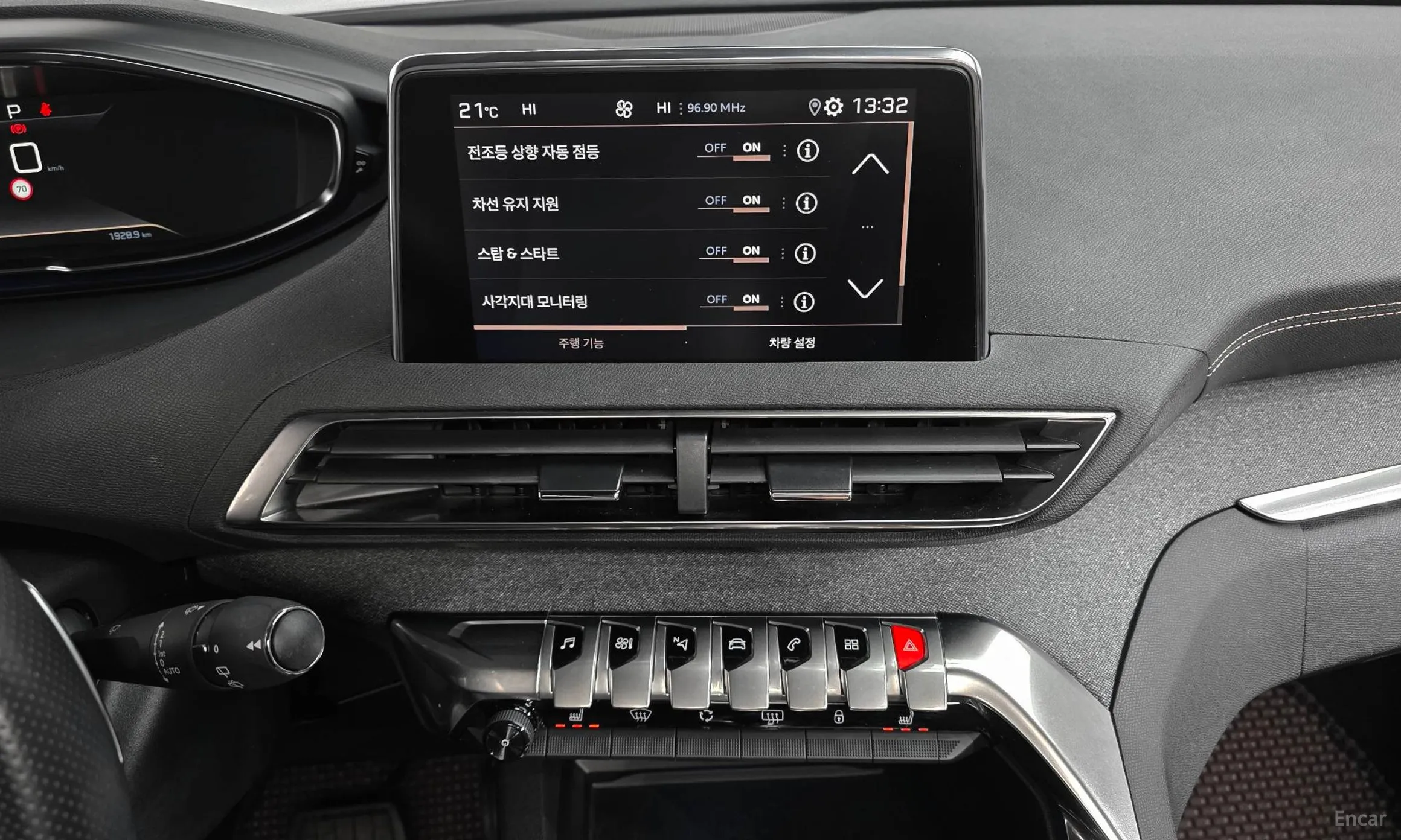 Peugeot 3008 2nd generation превью 15