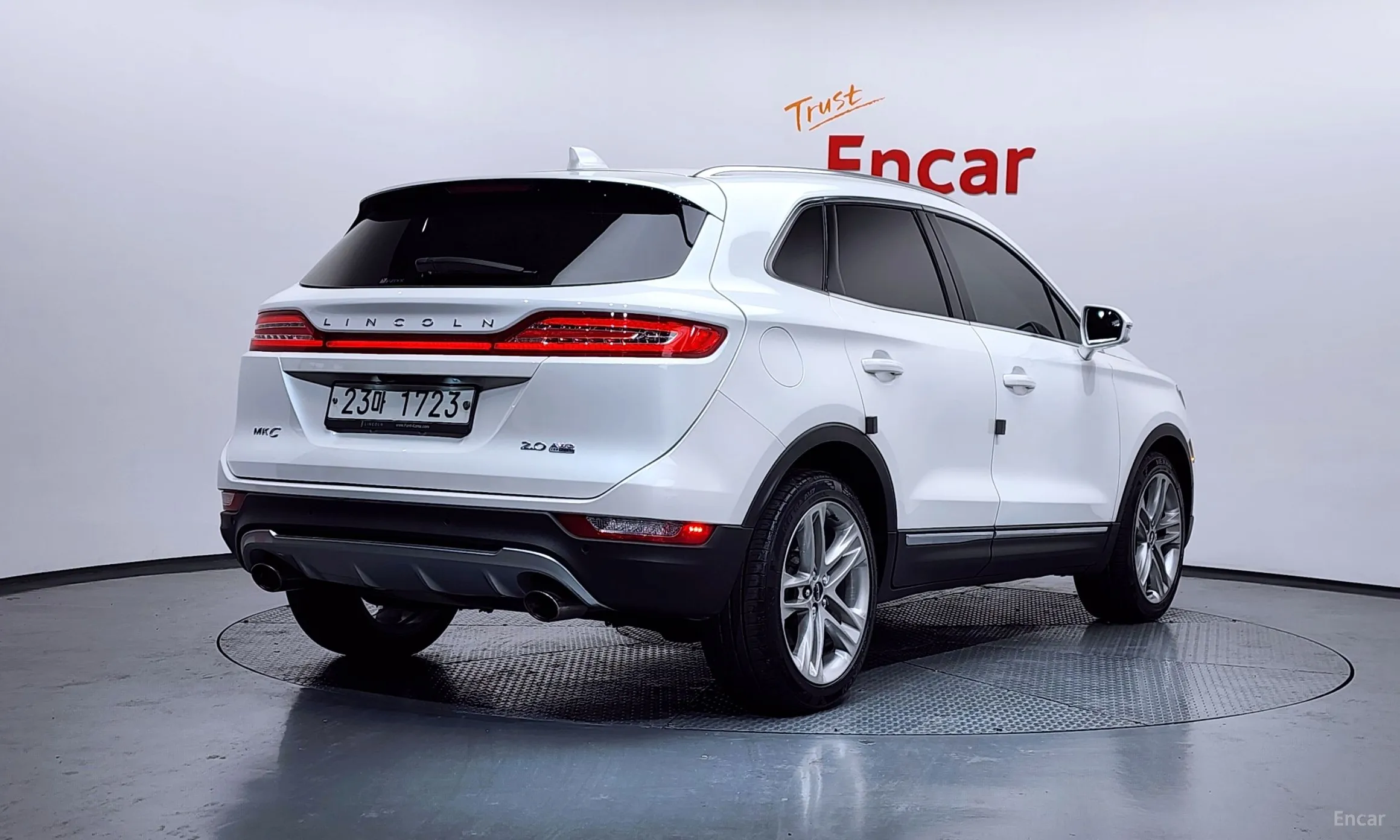 Lincoln MKC превью 2