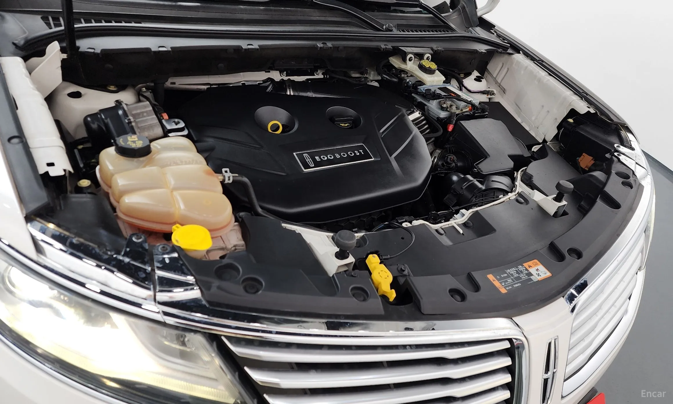 Lincoln MKC превью 6