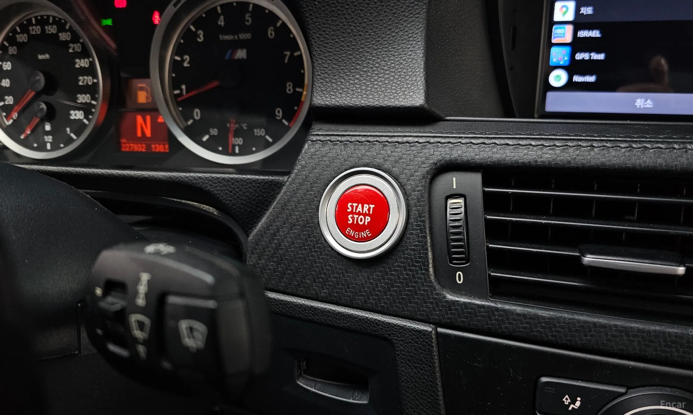 BMW M3 (E90) превью 14