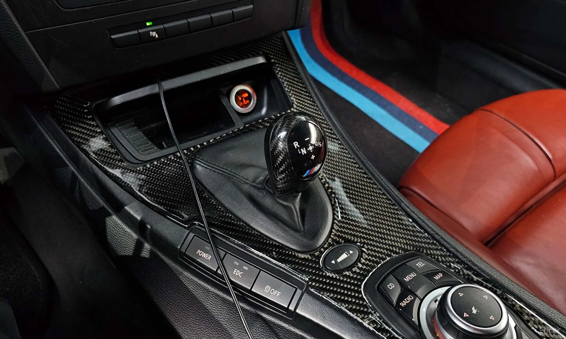 BMW M3 (E90) превью 16