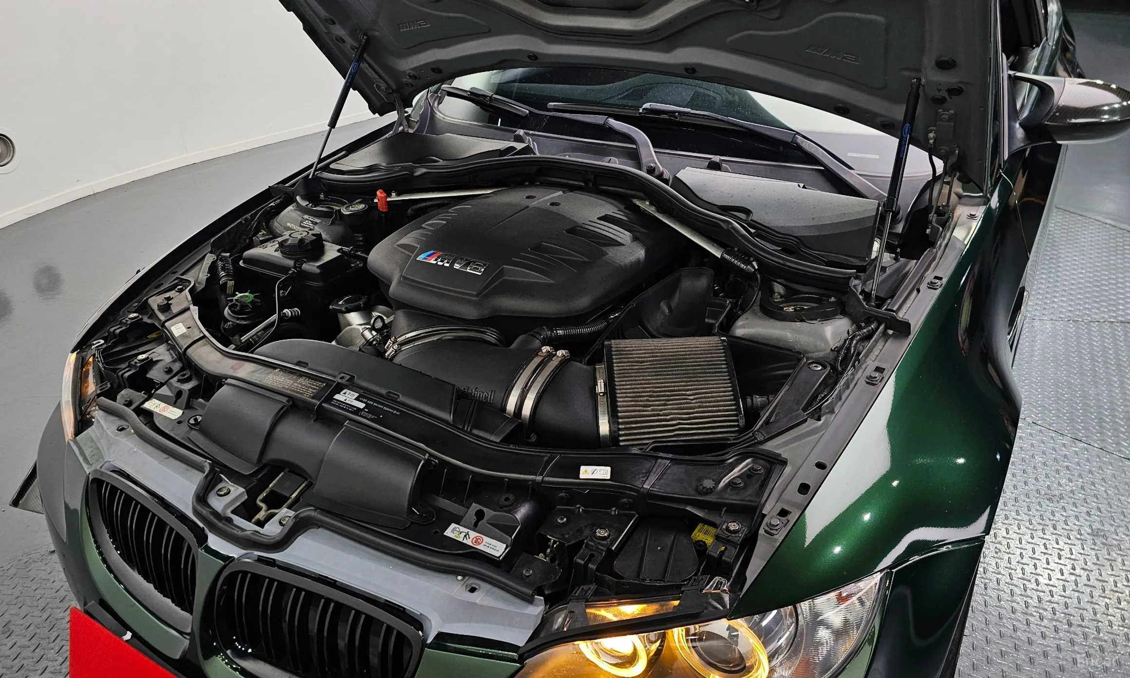 BMW M3 (E90) превью 18