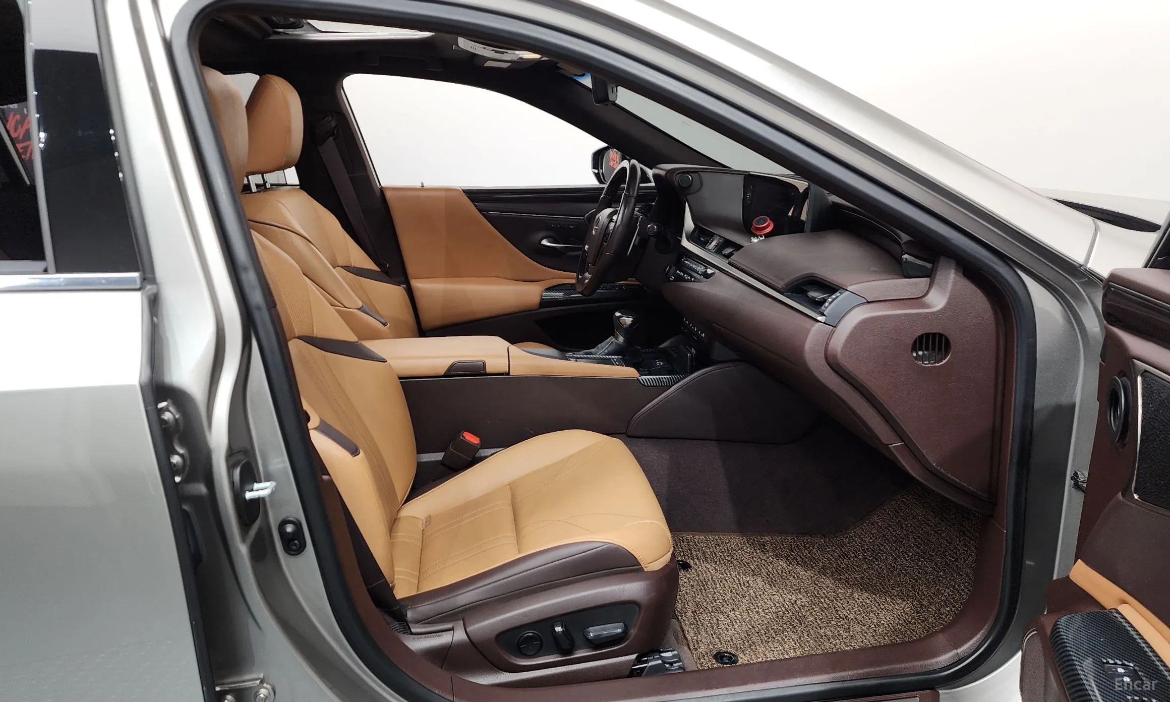 Lexus ES300h 7th Generation превью 11