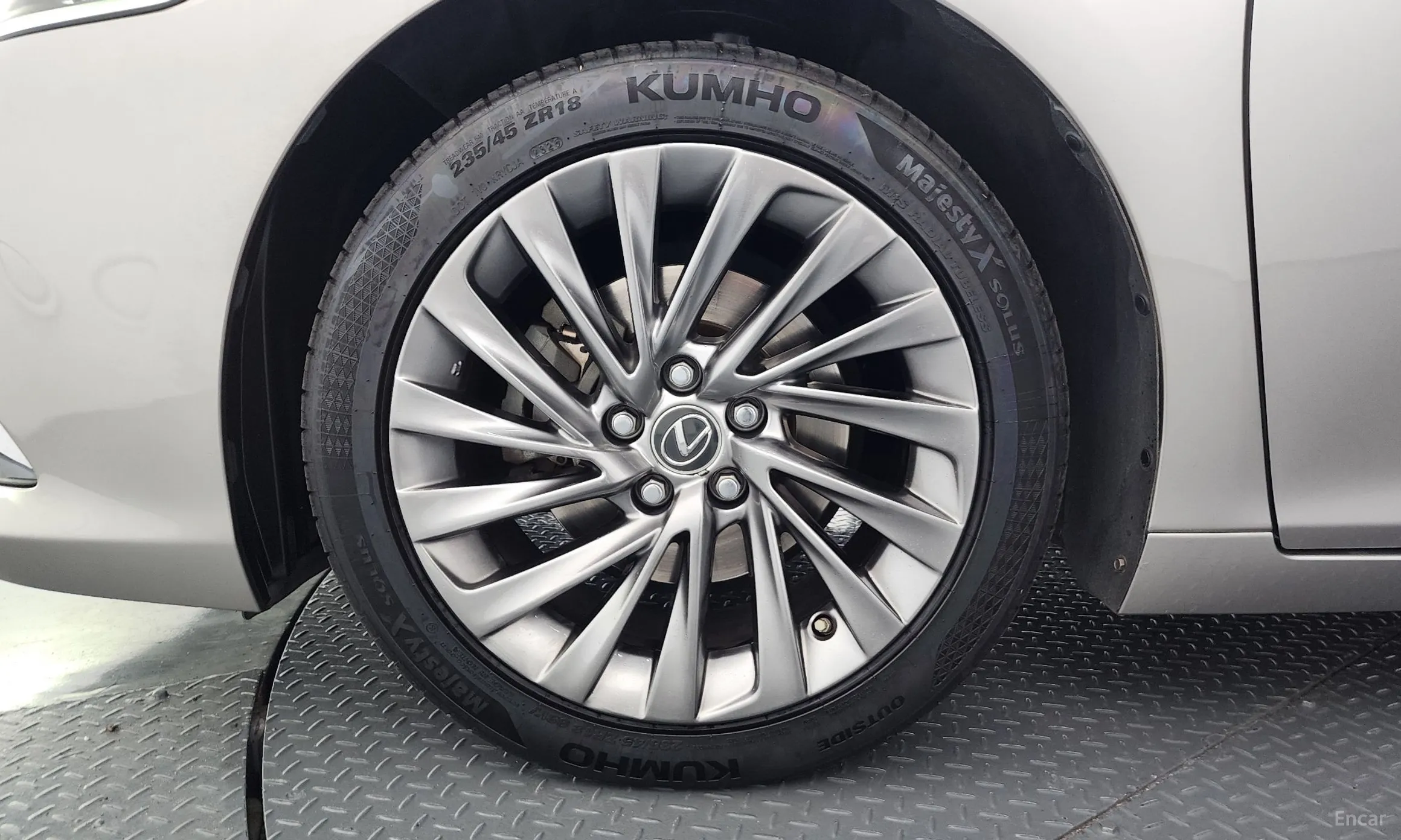 Lexus ES300h 7th Generation превью 5