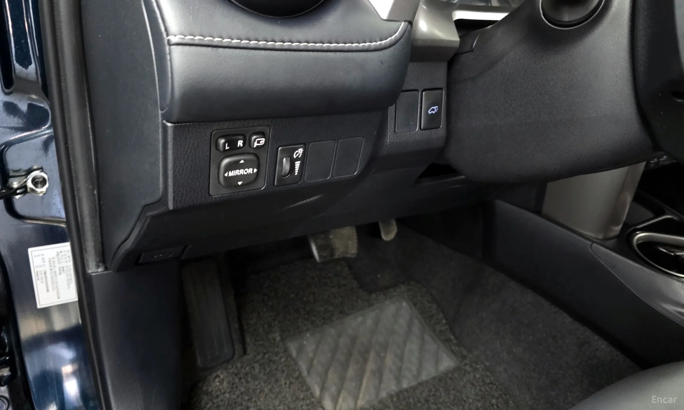 Toyota RAV4 превью 18