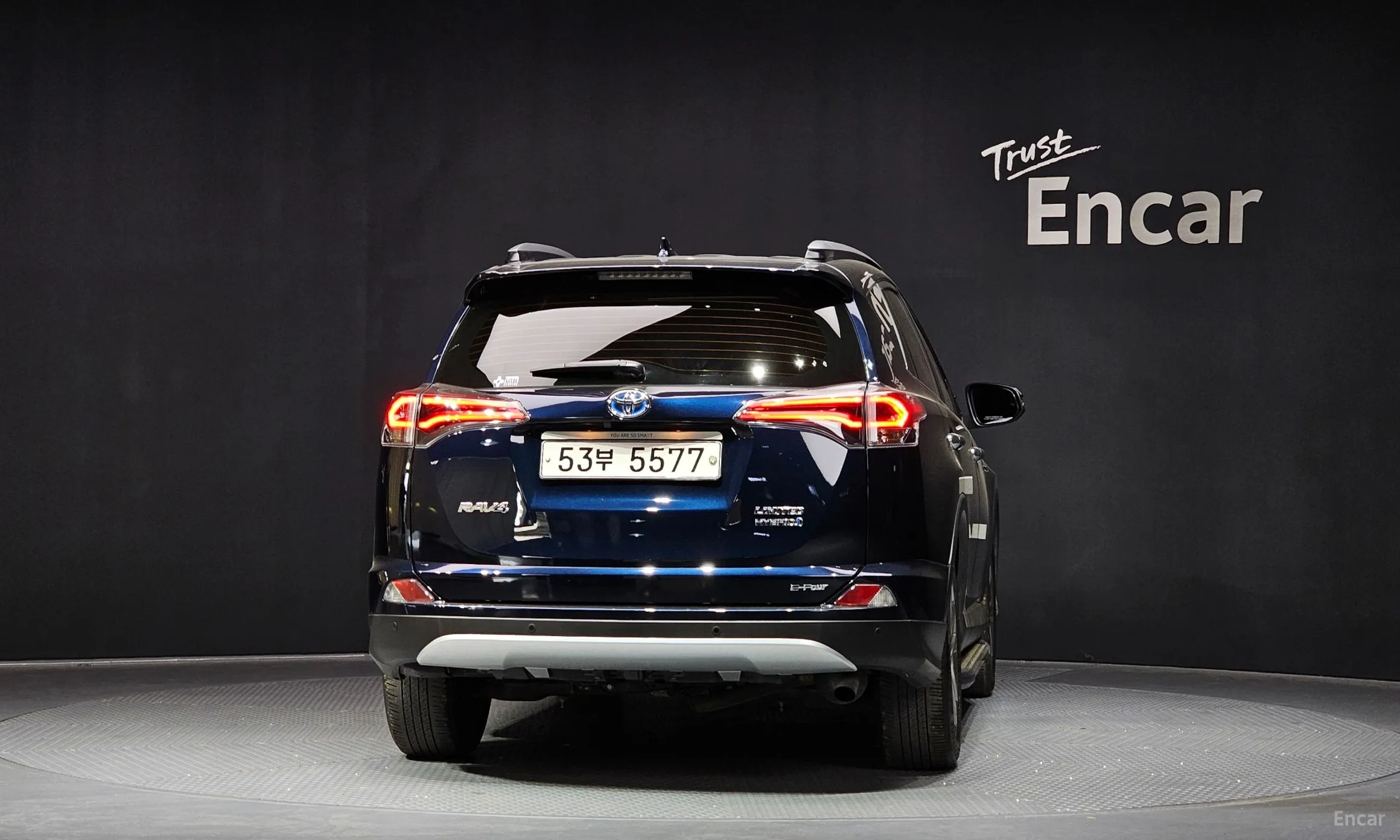 Toyota RAV4 превью 4