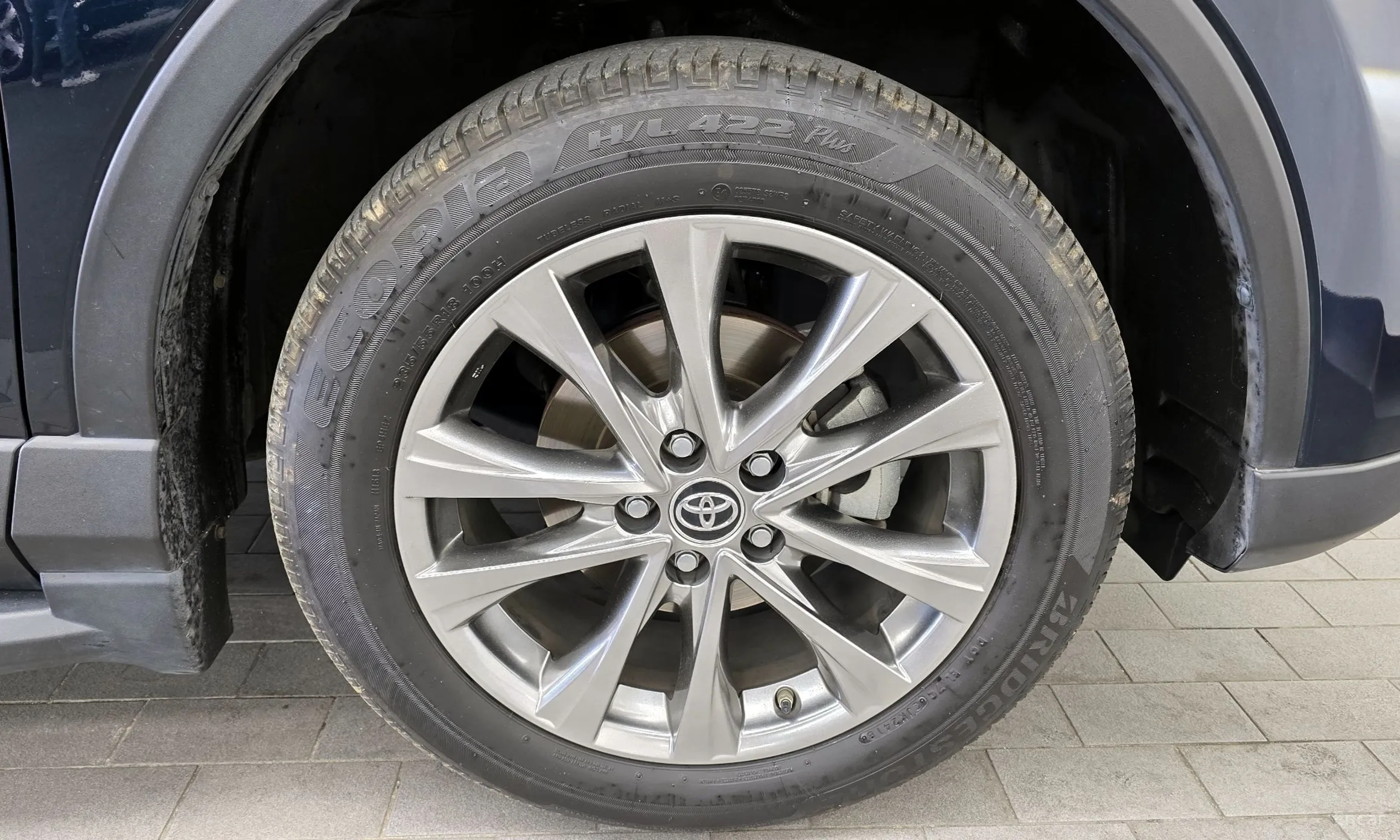Toyota RAV4 превью 5