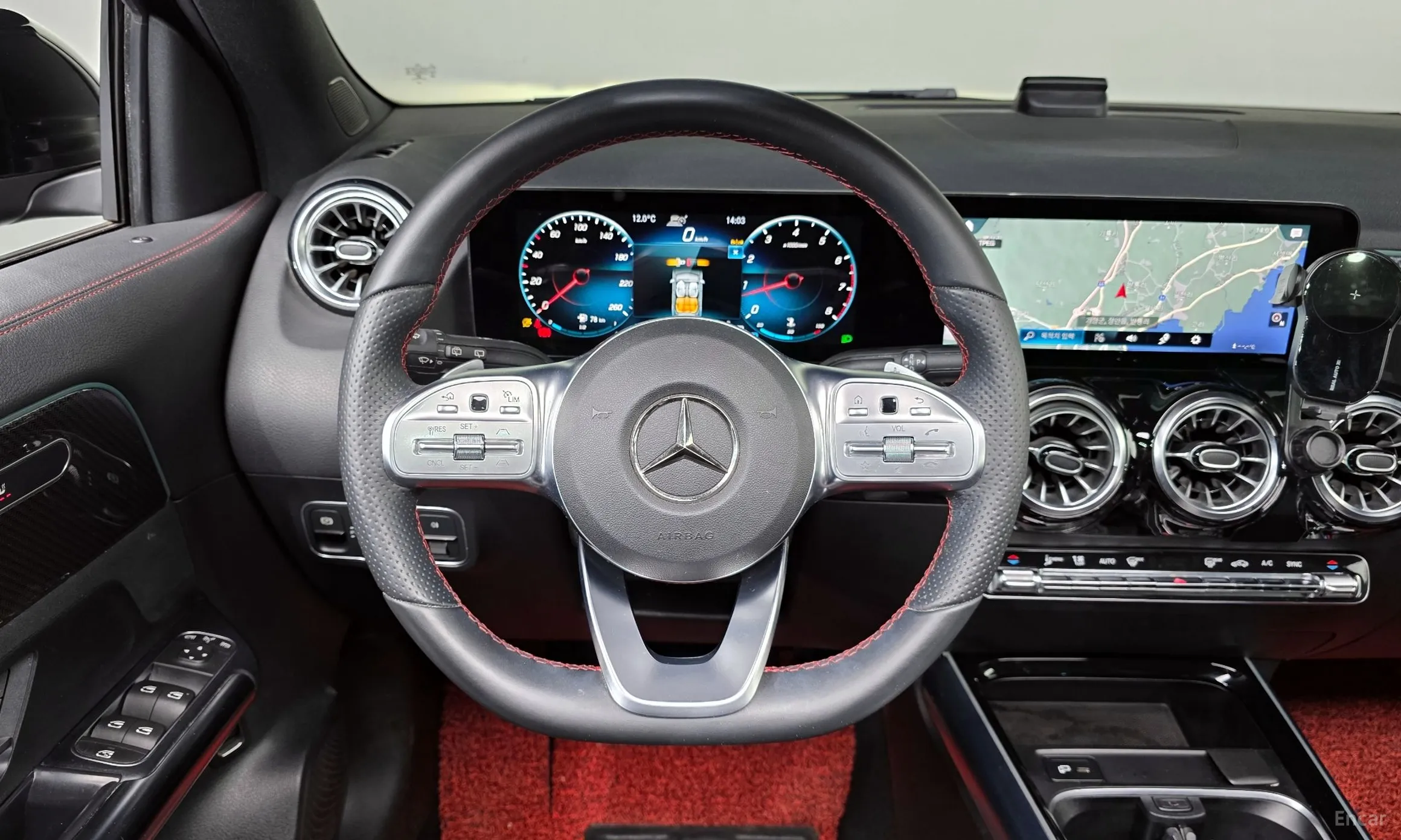 Mercedes Benz GLA-Class H247 превью 13