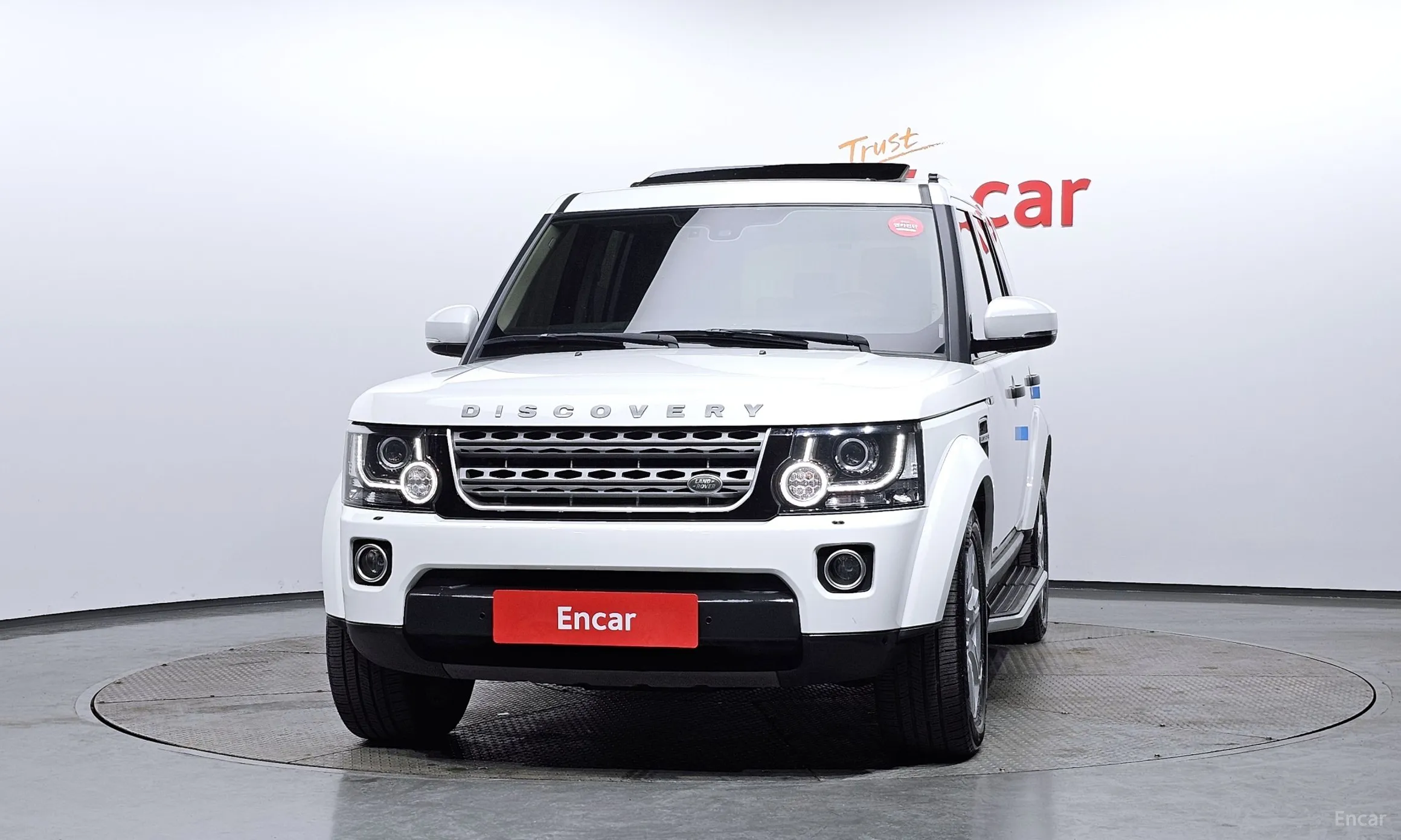 Land Rover Discovery 4 превью 3