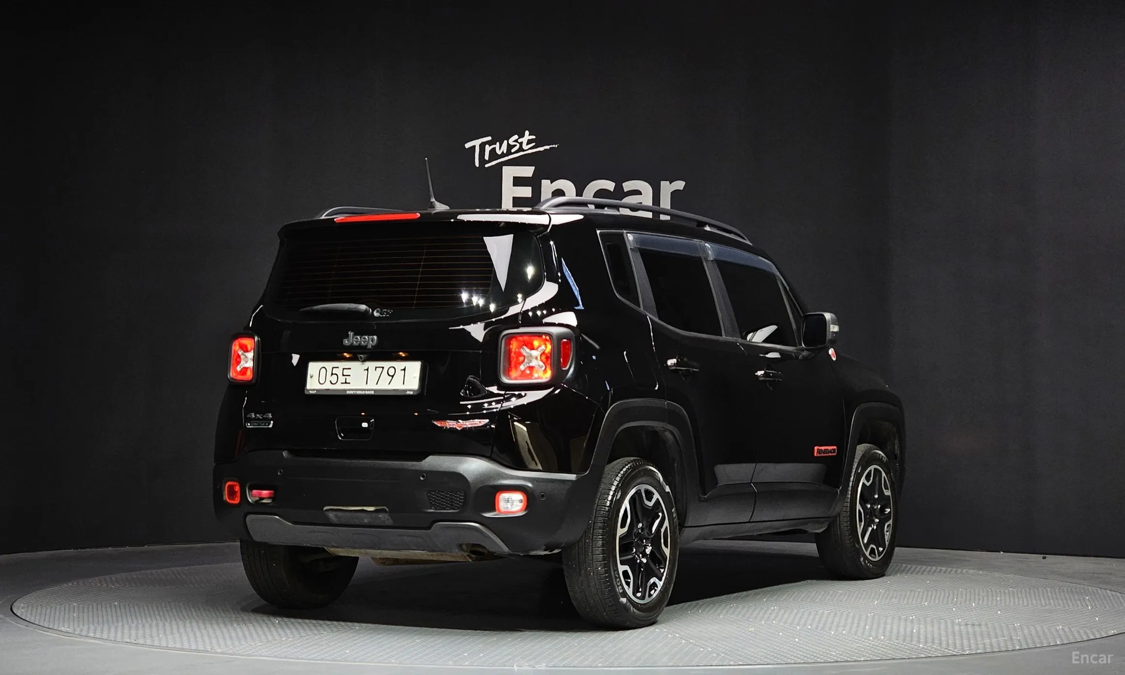 Jeep Renegade превью 2