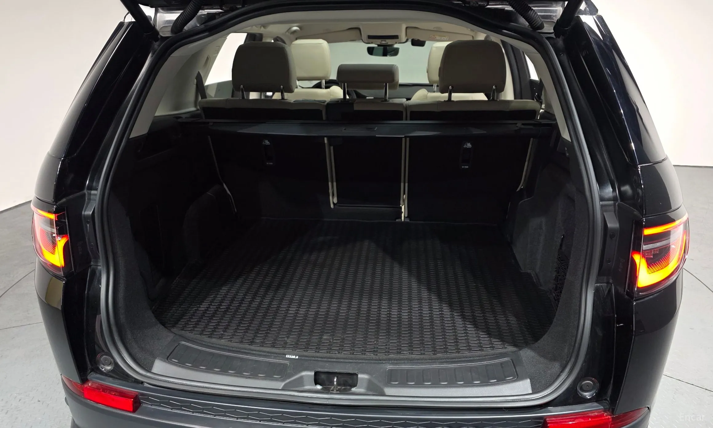 Land Rover Discovery Sports превью 20