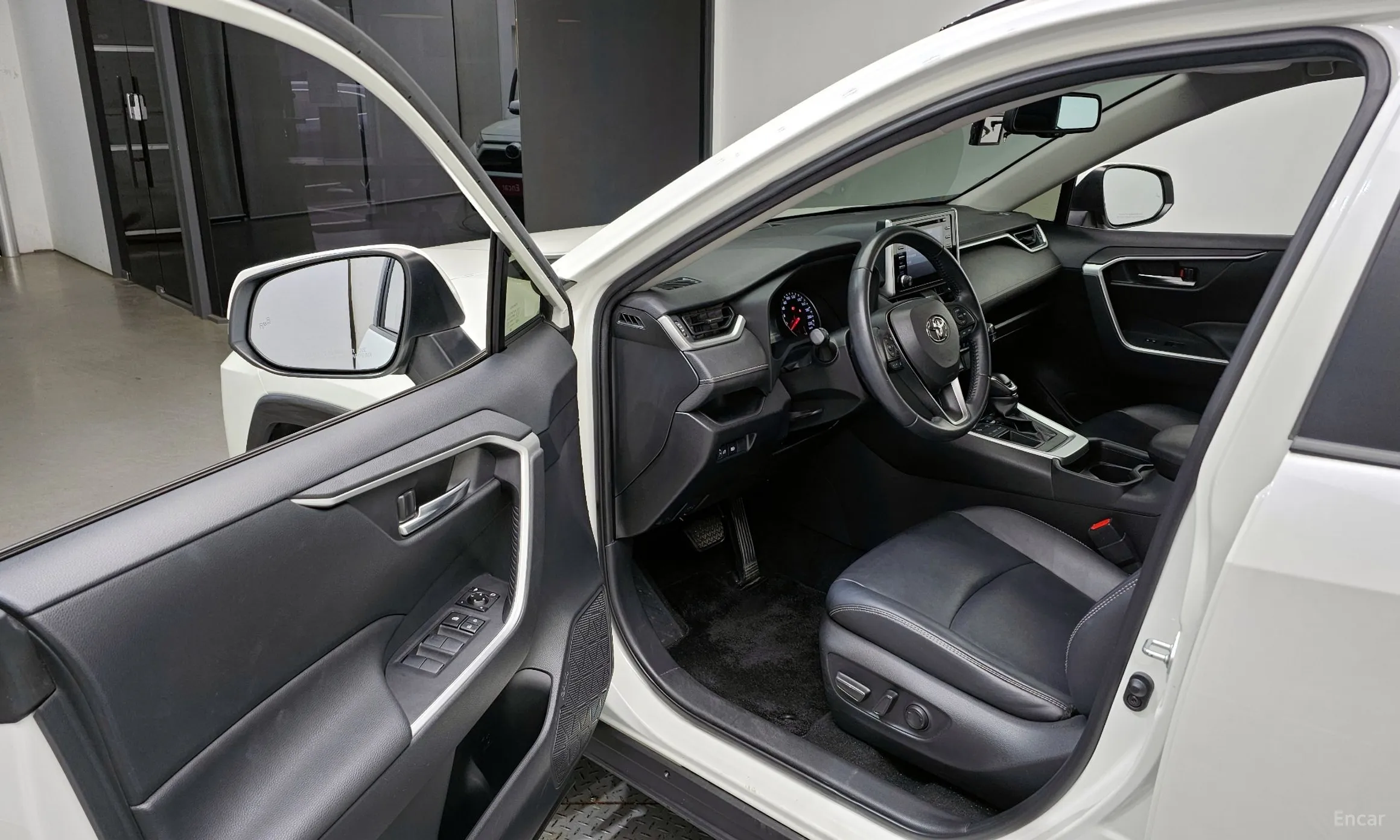 Toyota RAV4 5th Generation превью 10