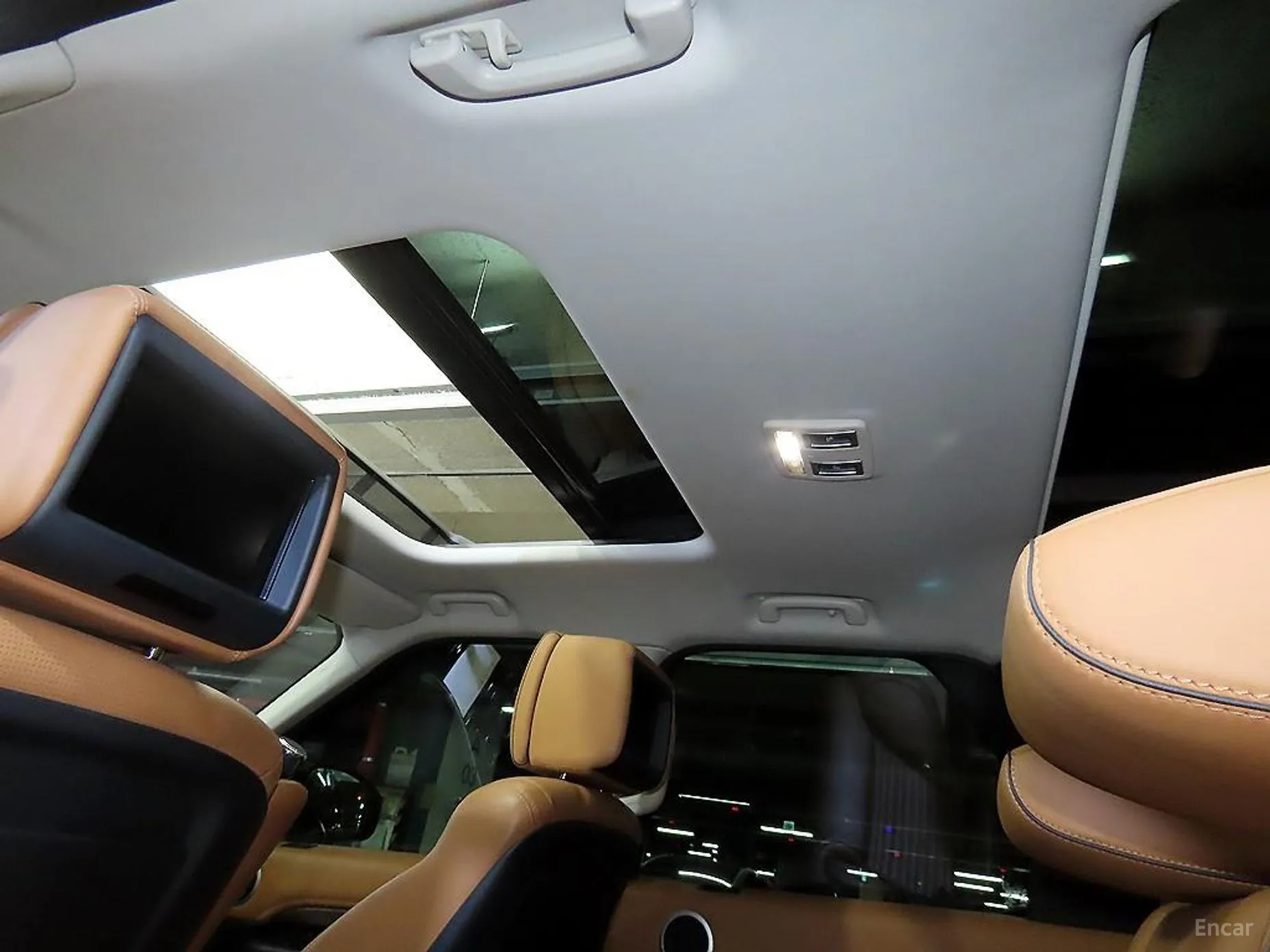 Land Rover Discovery 5 превью 14