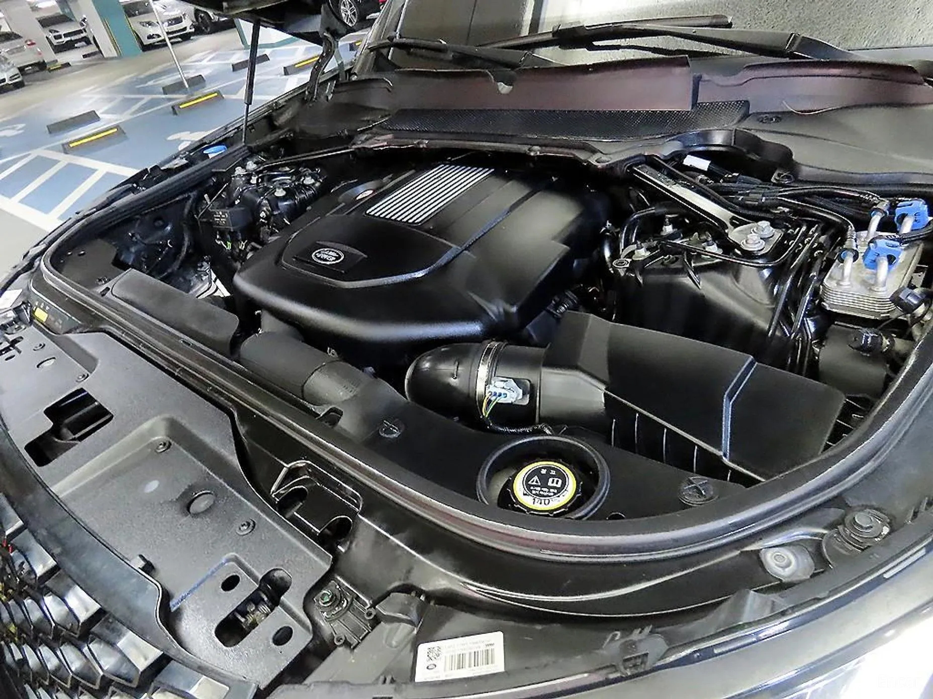 Land Rover Discovery 5 превью 19