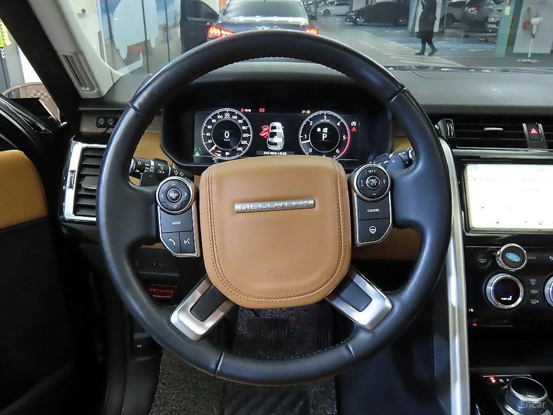 Land Rover Discovery 5 превью 8