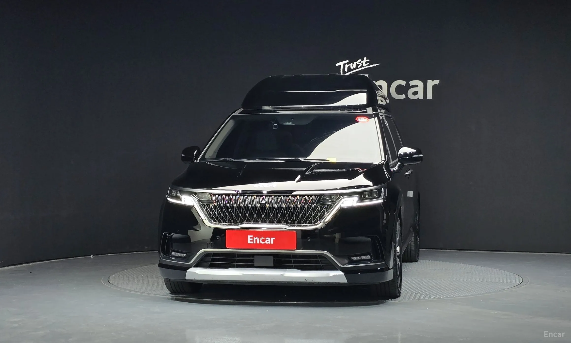 Kia Carnival Gen 4 превью 3
