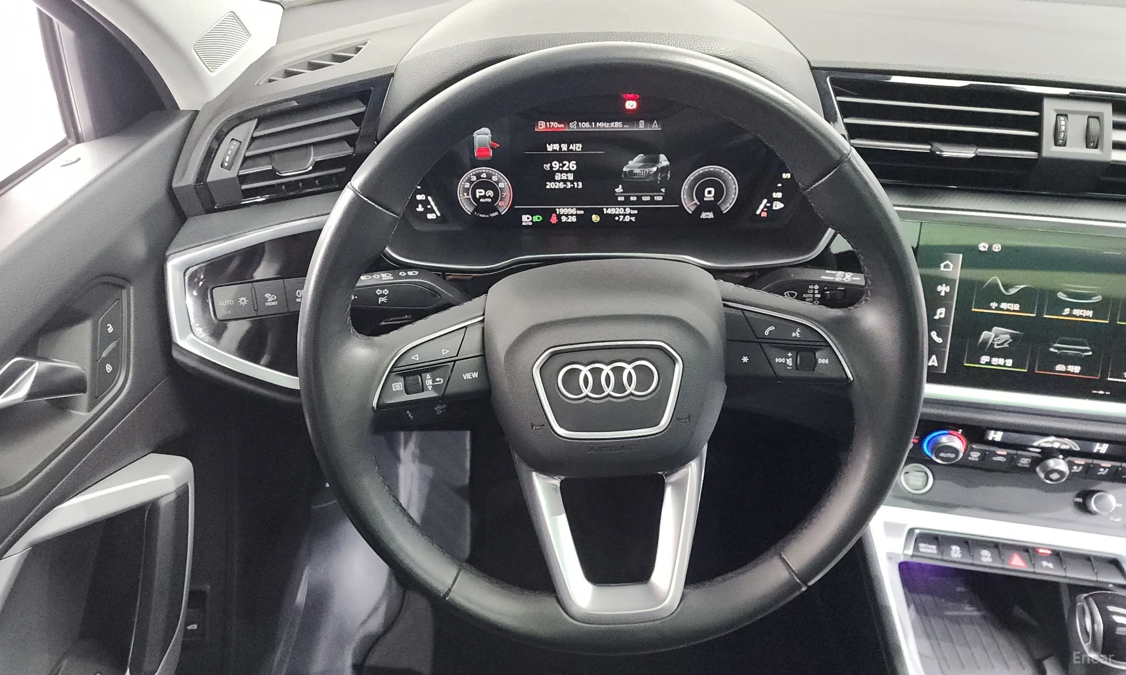 Audi Q3 (F3) превью 13