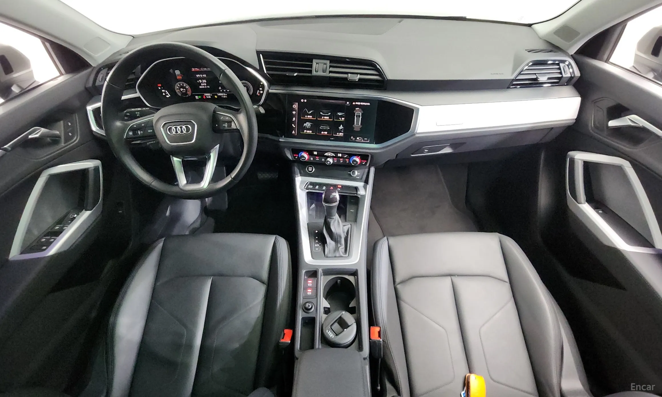 Audi Q3 (F3) превью 7