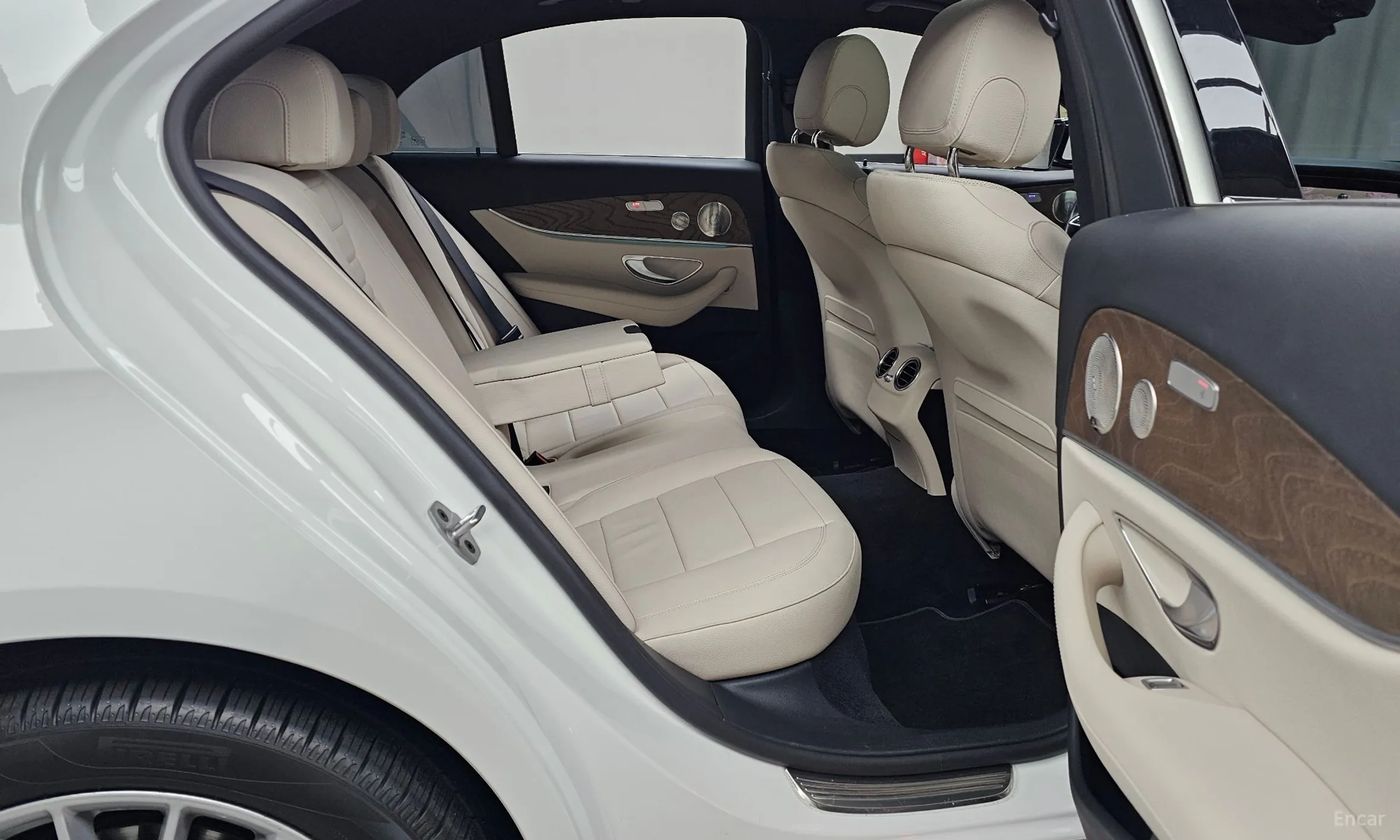 Mercedes Benz E-Class W213 превью 12