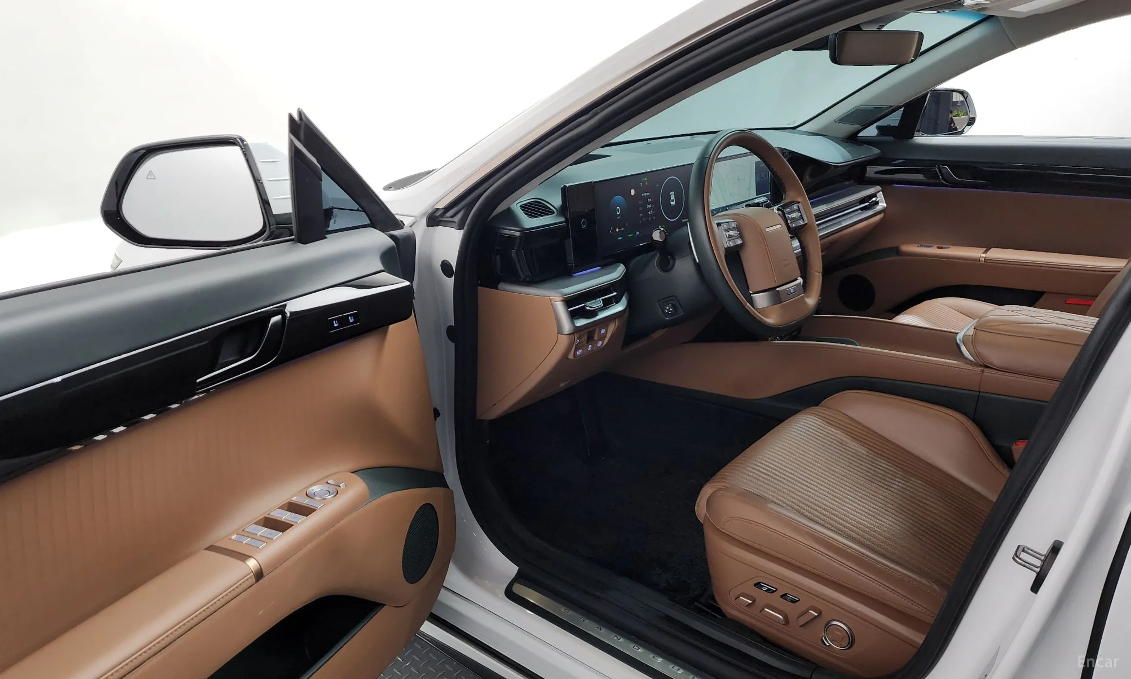 Hyundai Grandeur Hybrid (GN7) превью 10