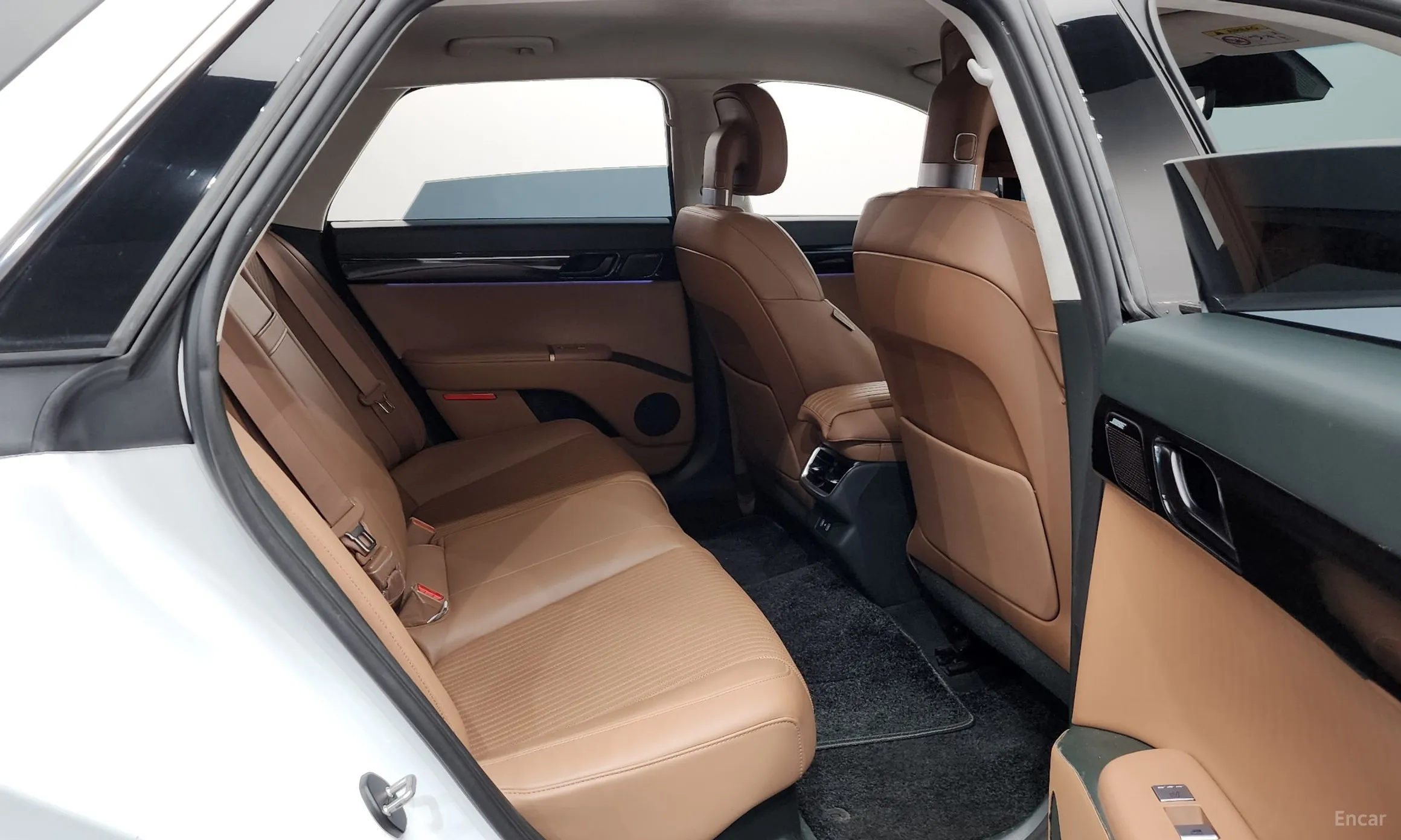 Hyundai Grandeur Hybrid (GN7) превью 12