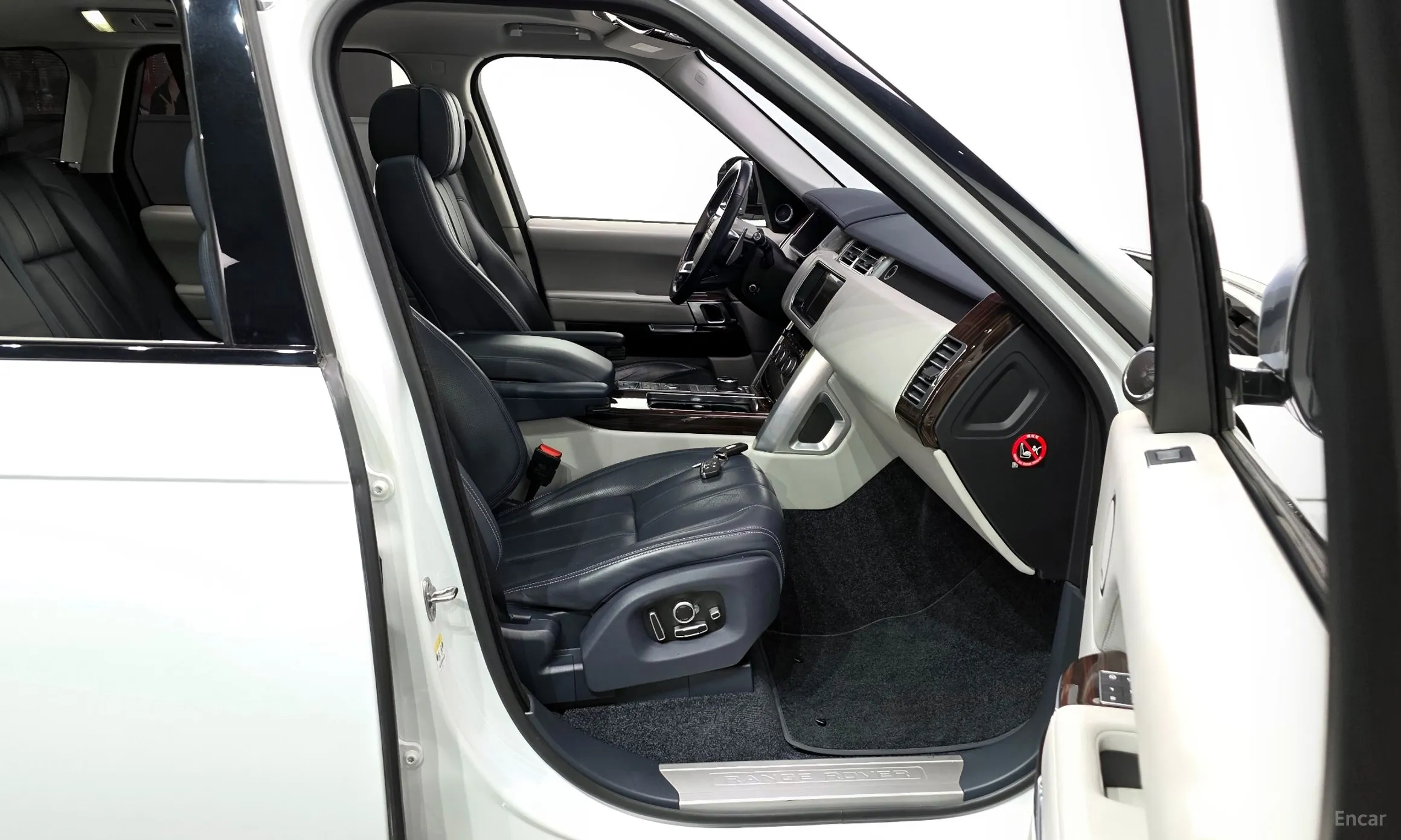 Land Rover Range Rover 4th Generation превью 11