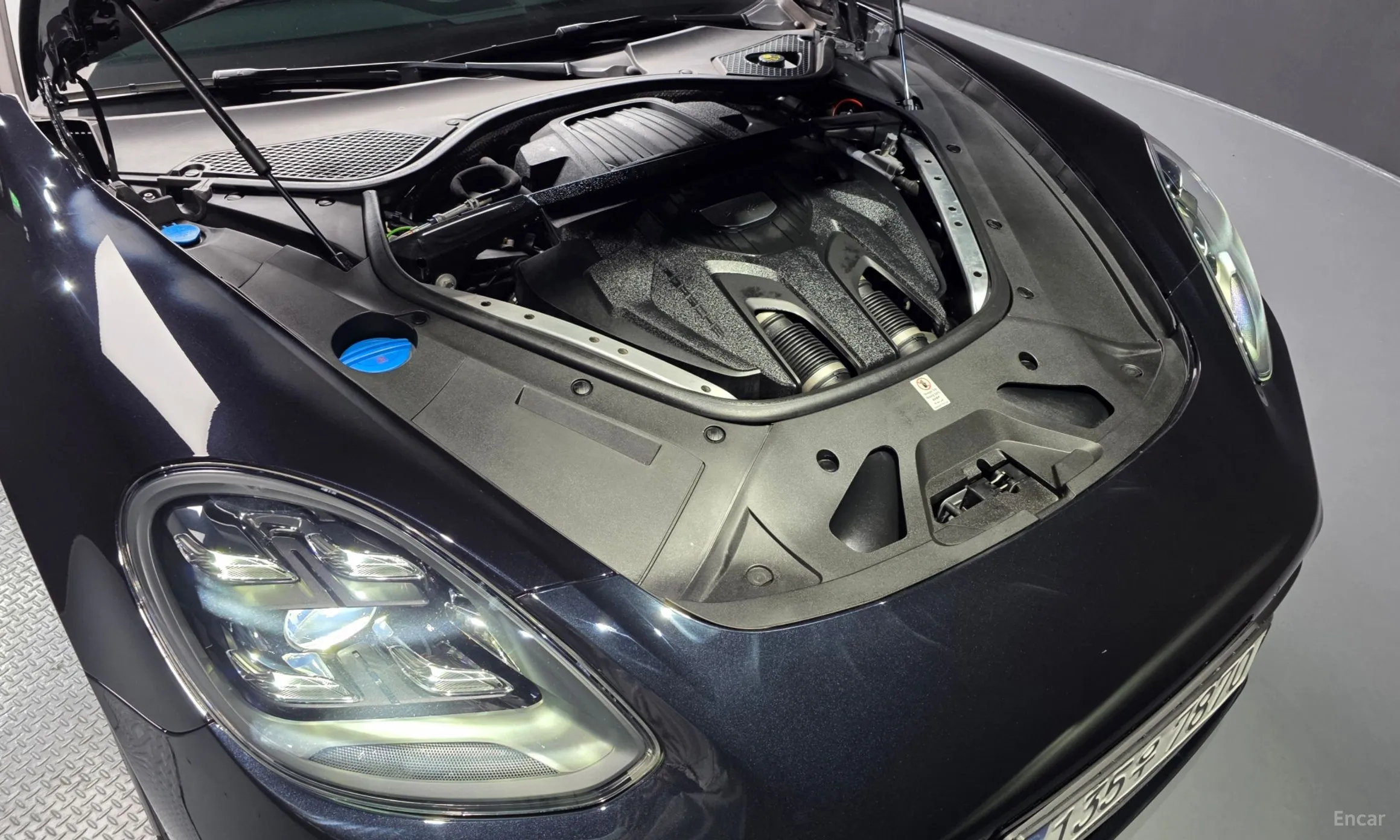 Porsche Panamera (971) превью 6