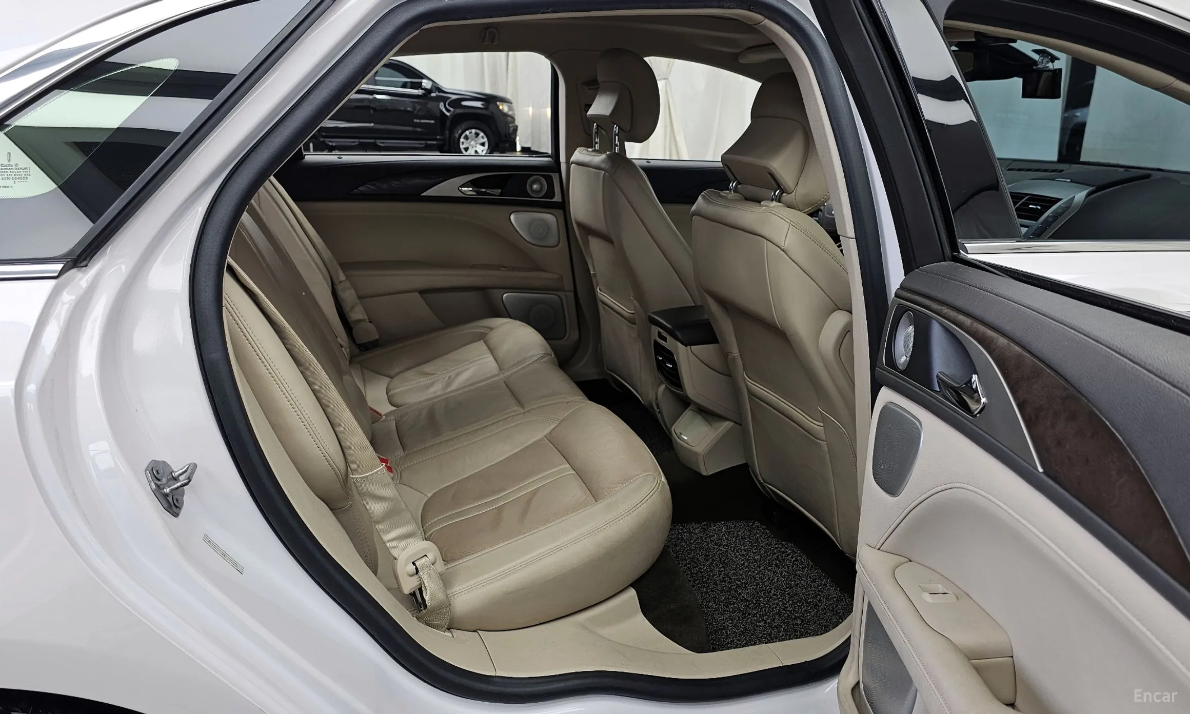Lincoln New MKZ превью 12