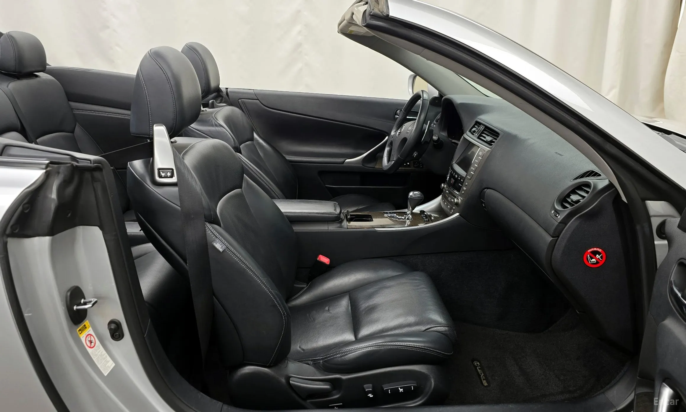 Lexus IS250 превью 11