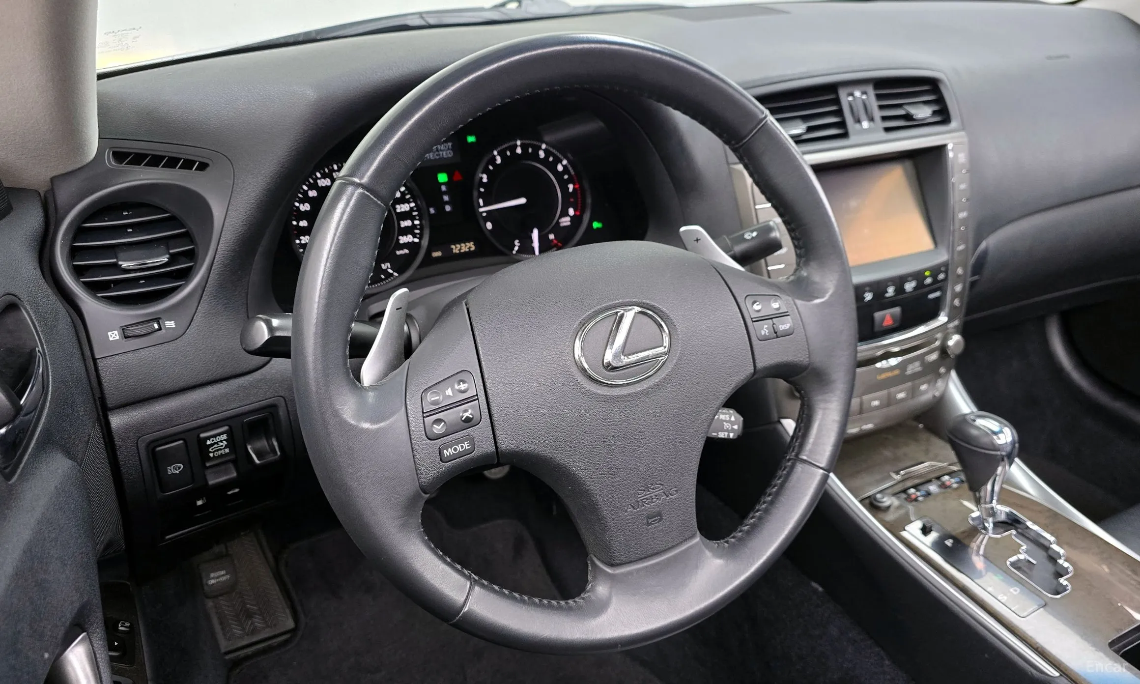 Lexus IS250 превью 13