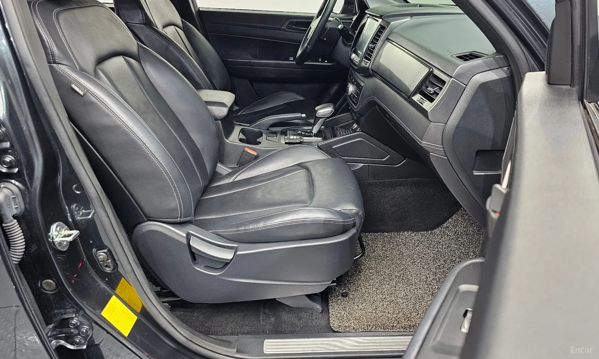 KG Mobility (SsangYong) Rexton Sports превью 10