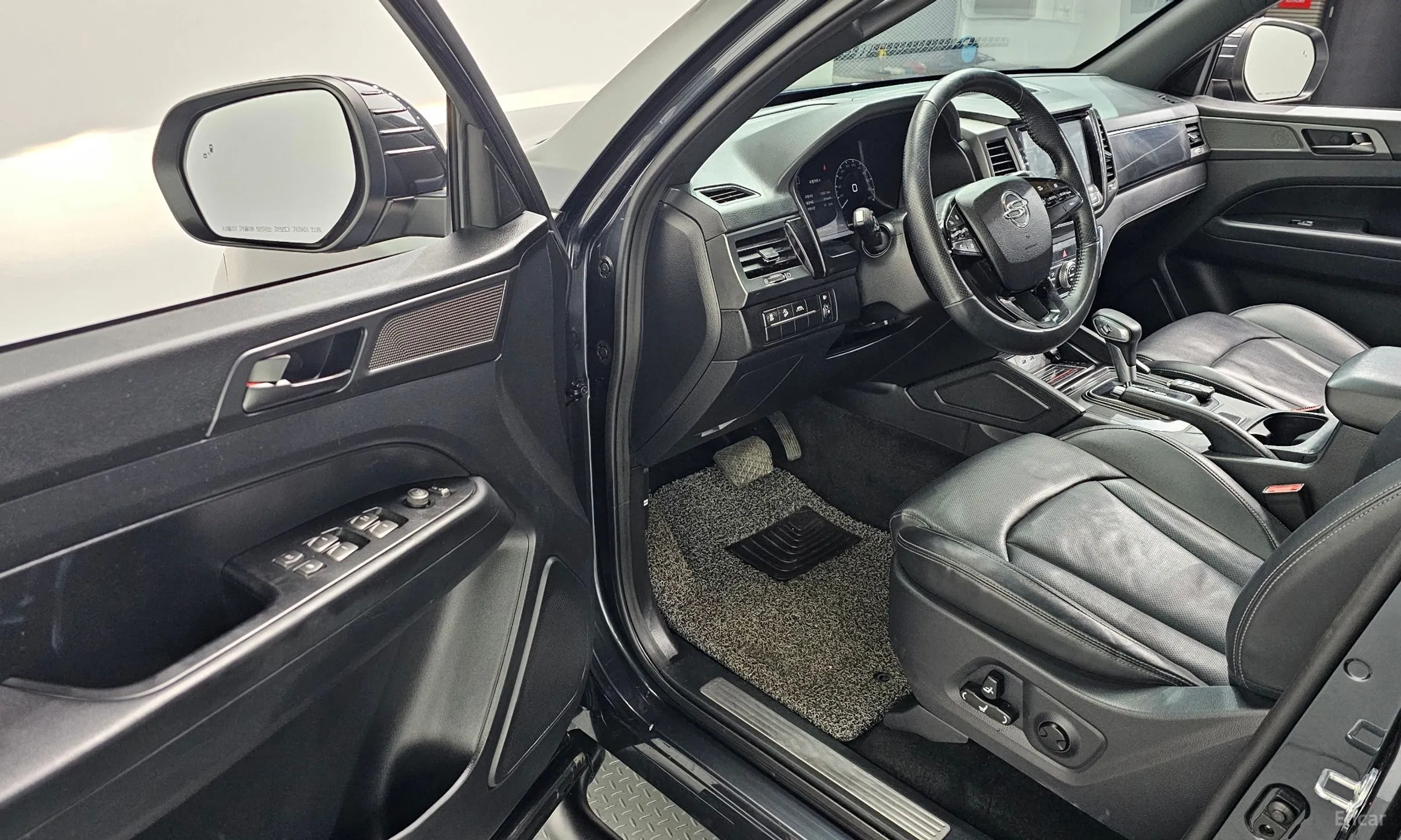 KG Mobility (SsangYong) Rexton Sports превью 11