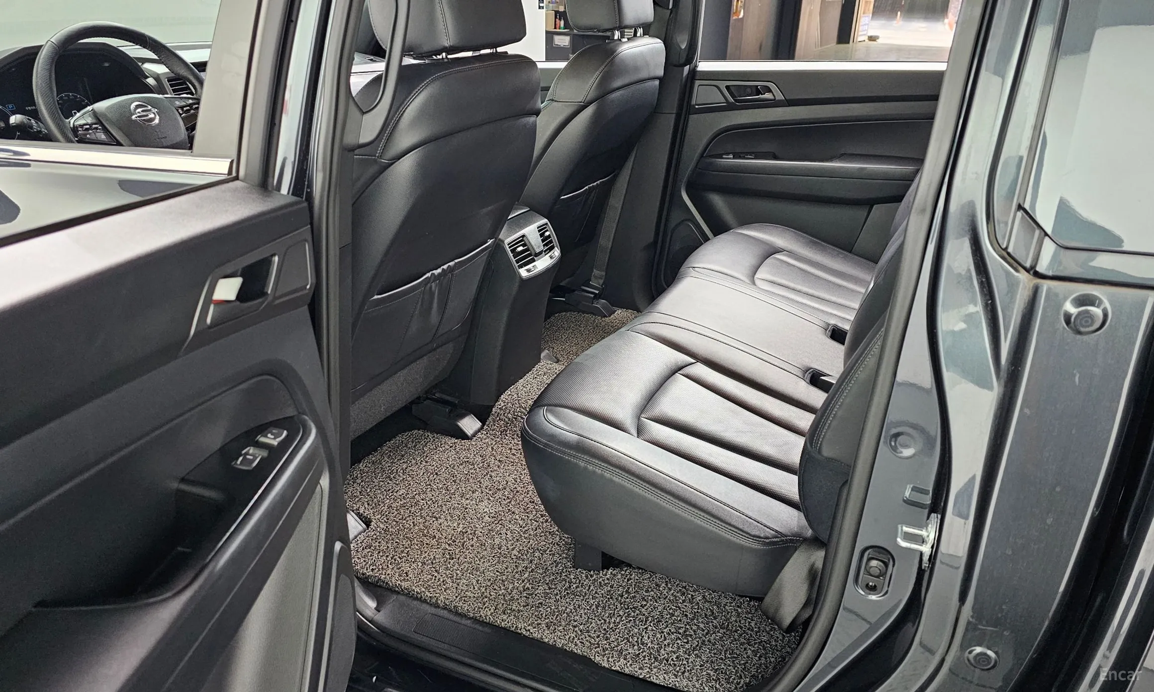 KG Mobility (SsangYong) Rexton Sports превью 14