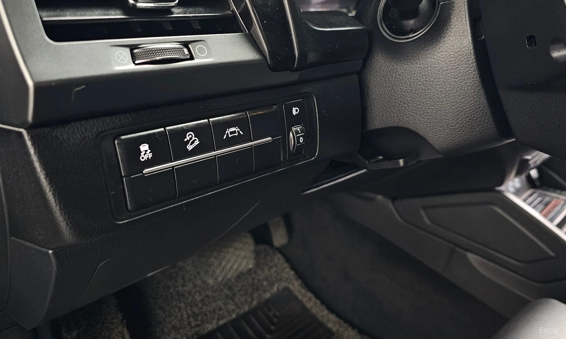 KG Mobility (SsangYong) Rexton Sports превью 15