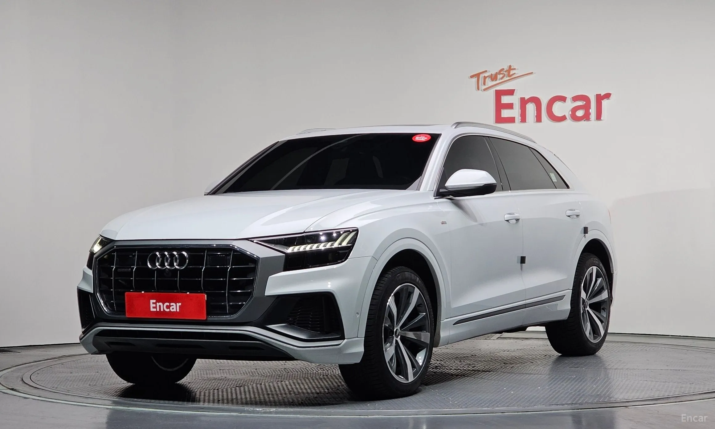 Audi Q8 (4M)