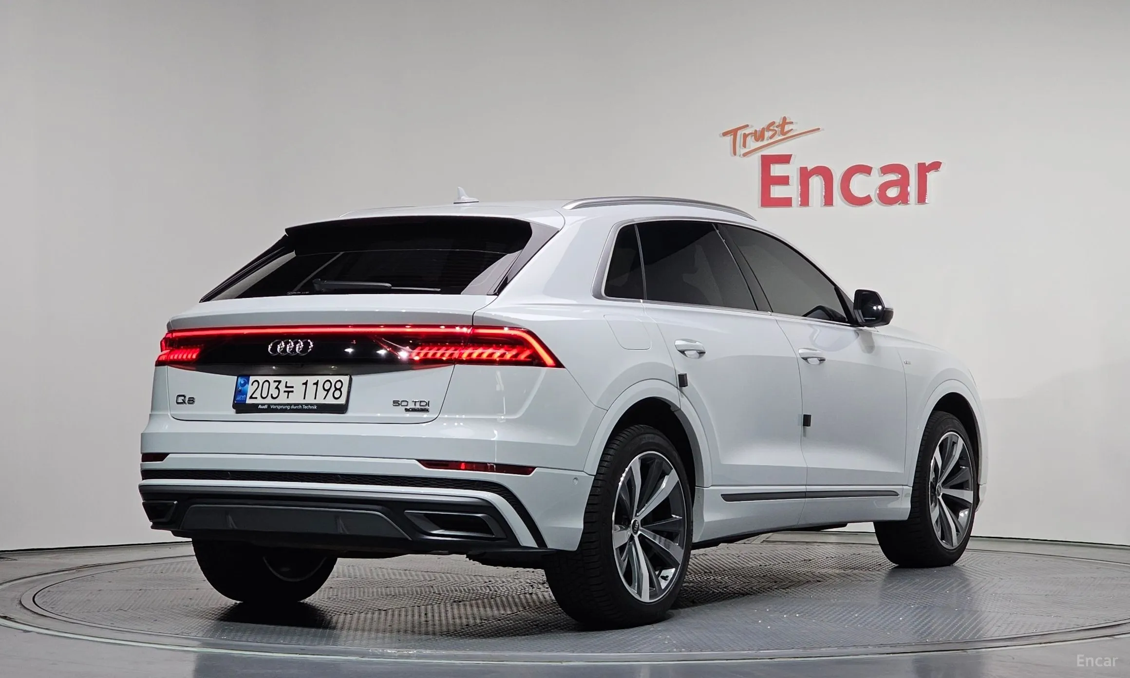 Audi Q8 (4M)