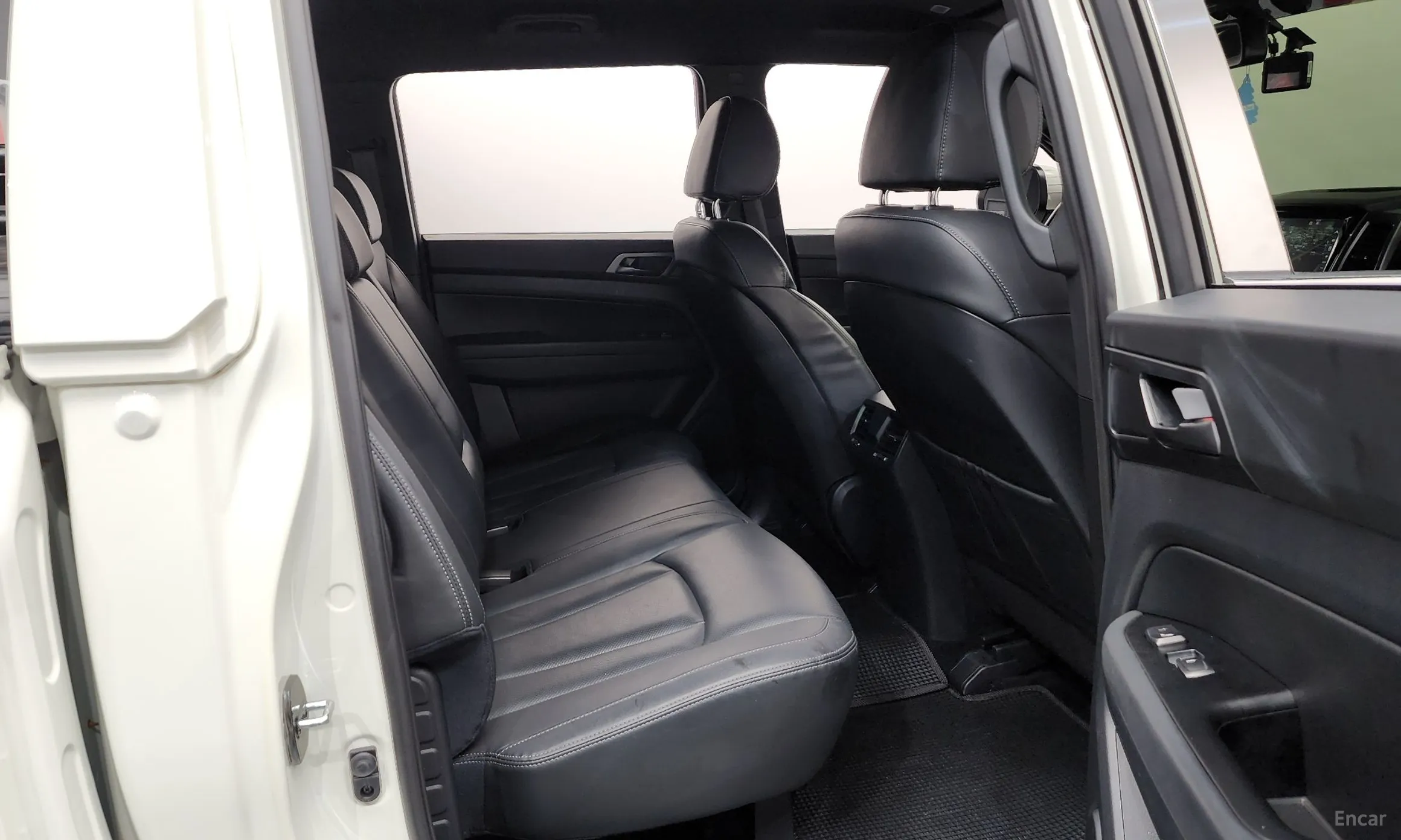 KG Mobility (SsangYong) Rexton Sports Khan превью 12