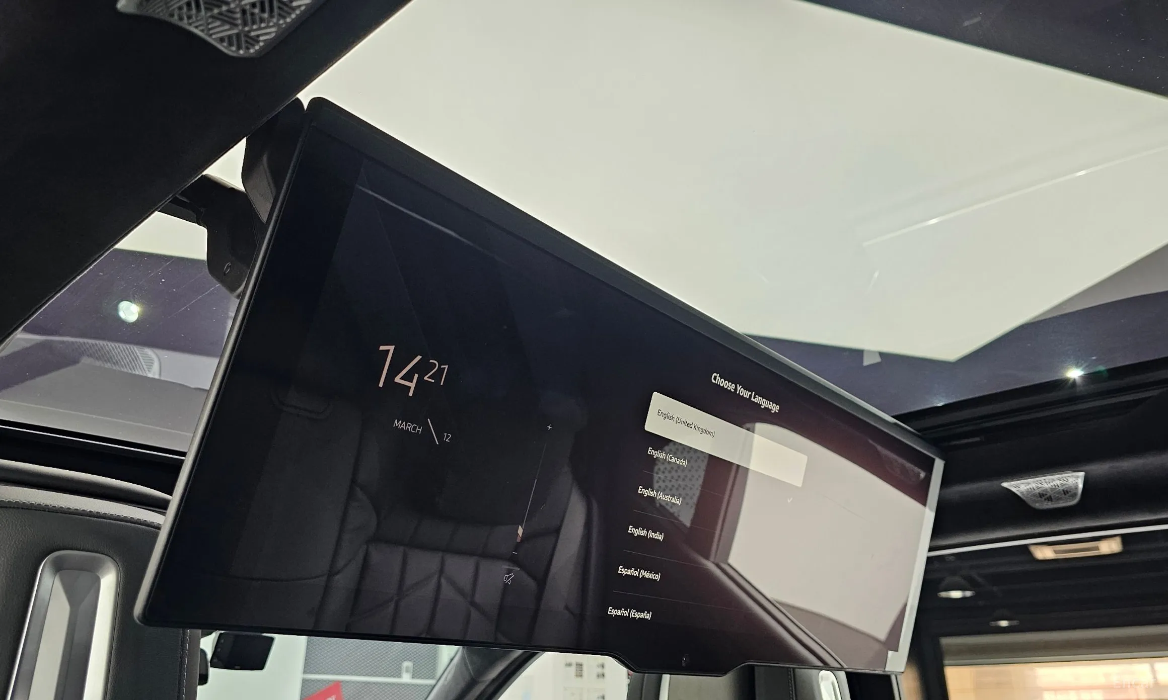 BMW 7 Series (G70) превью 17