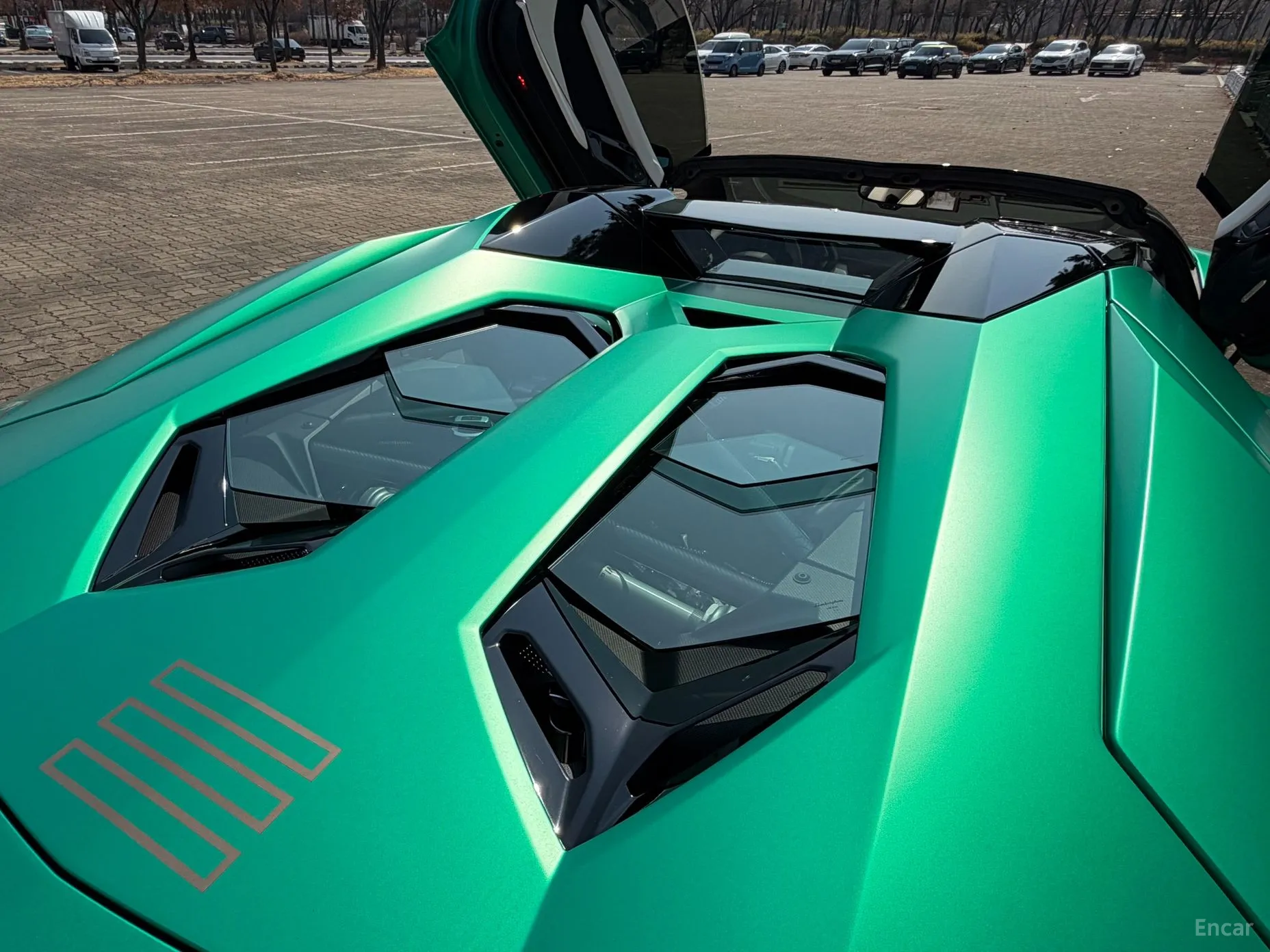 Lamborghini Aventador превью 18