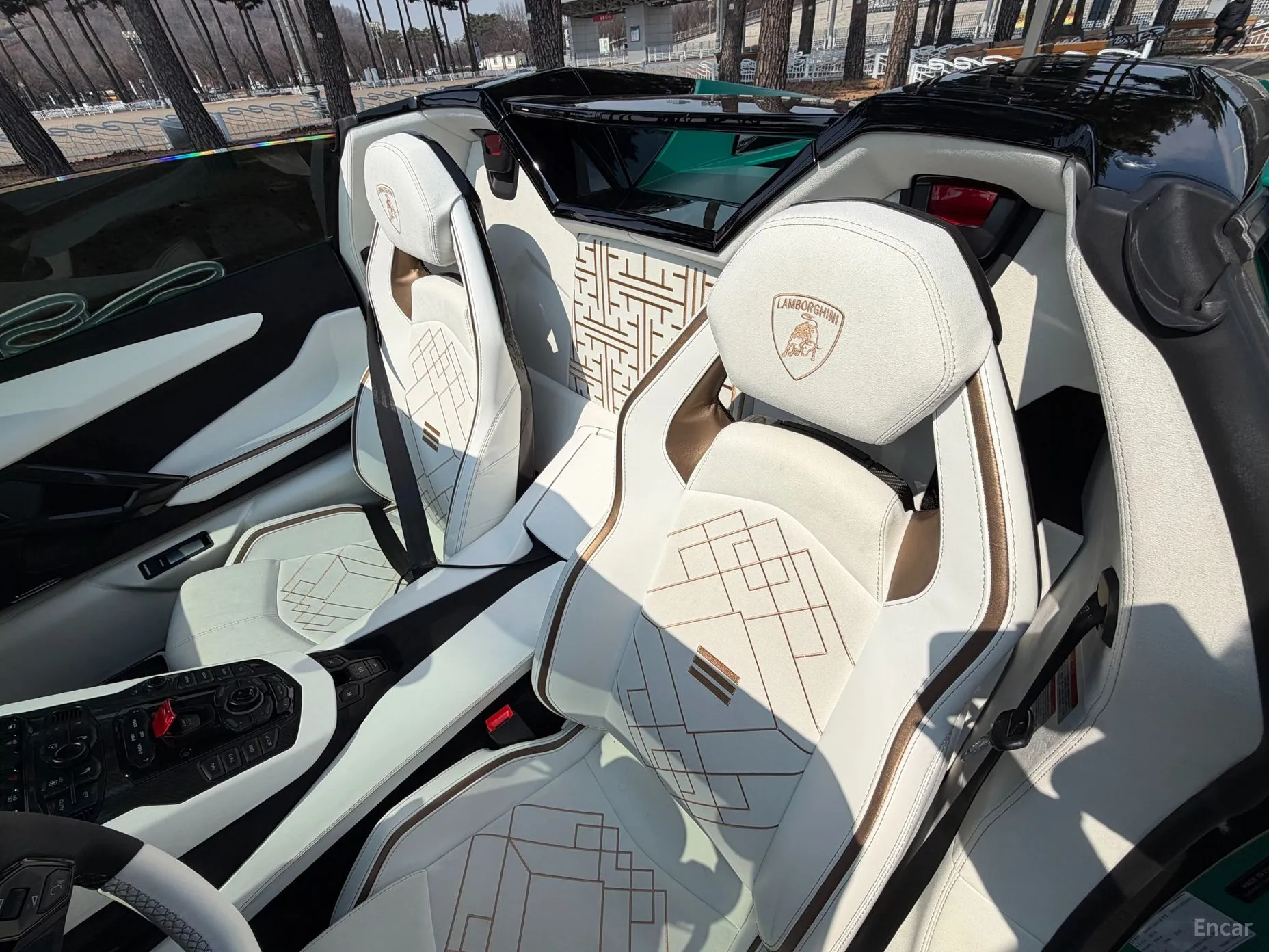 Lamborghini Aventador превью 9