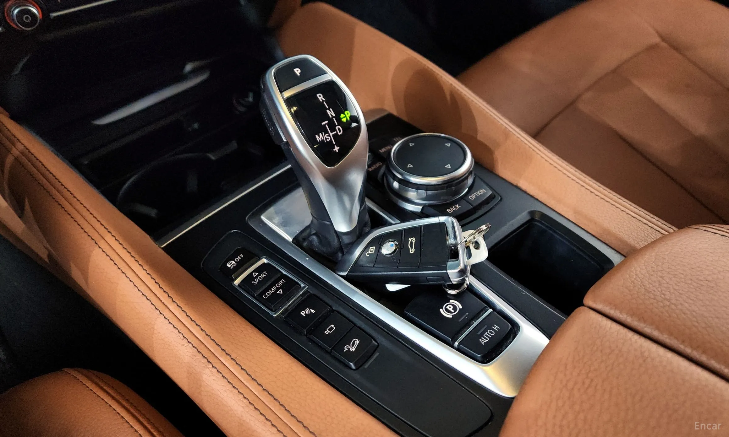 BMW X6 (F16) превью 9