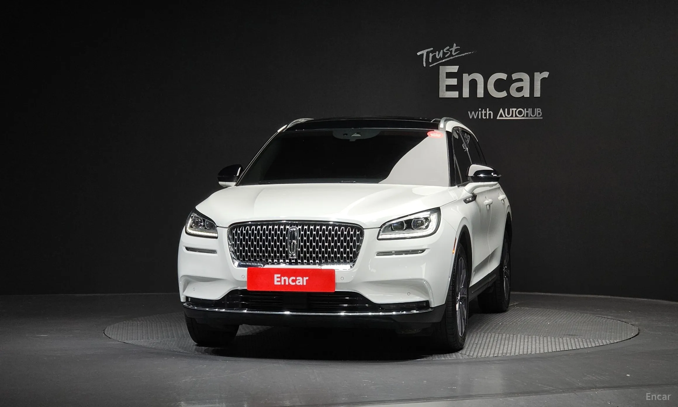Lincoln Corsair превью 3