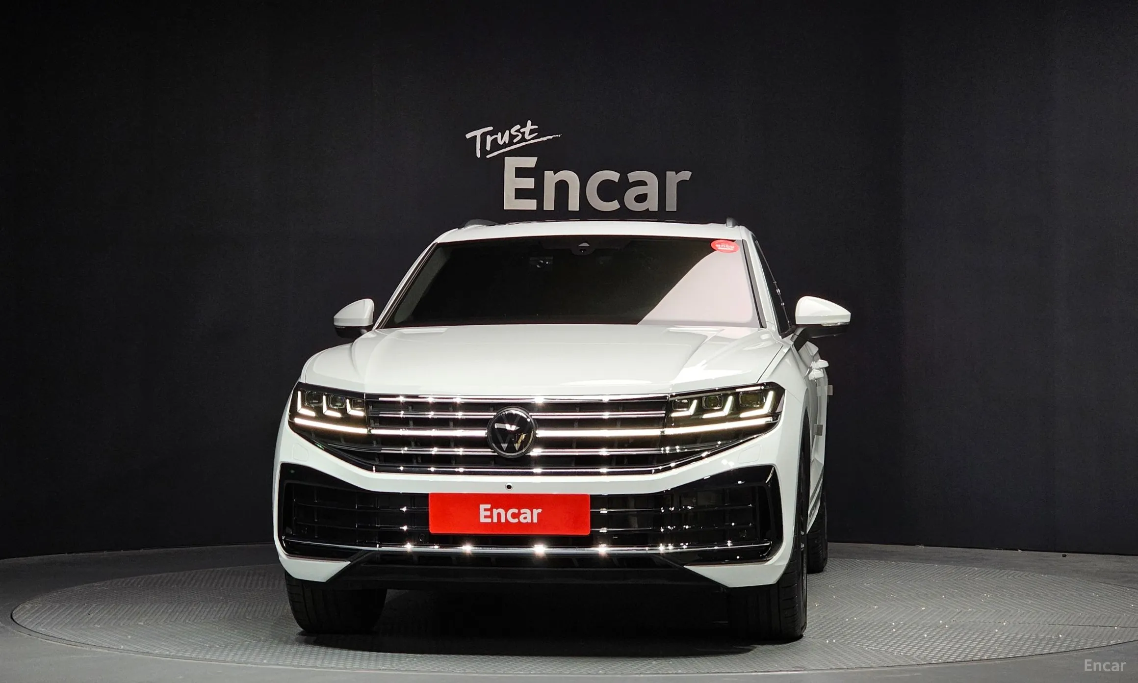 Volkswagen Touareg 3rd Generation превью 3