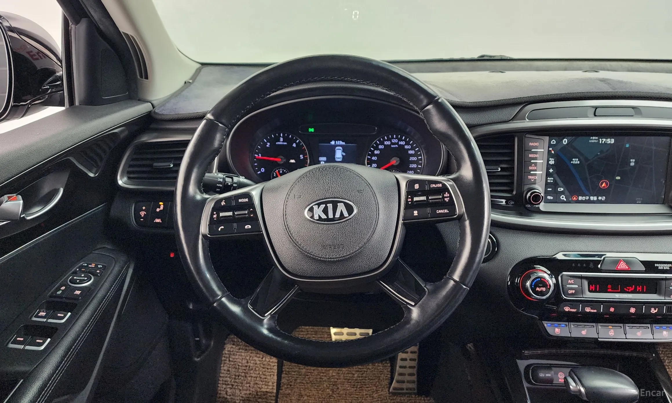 Kia Sorento превью 13