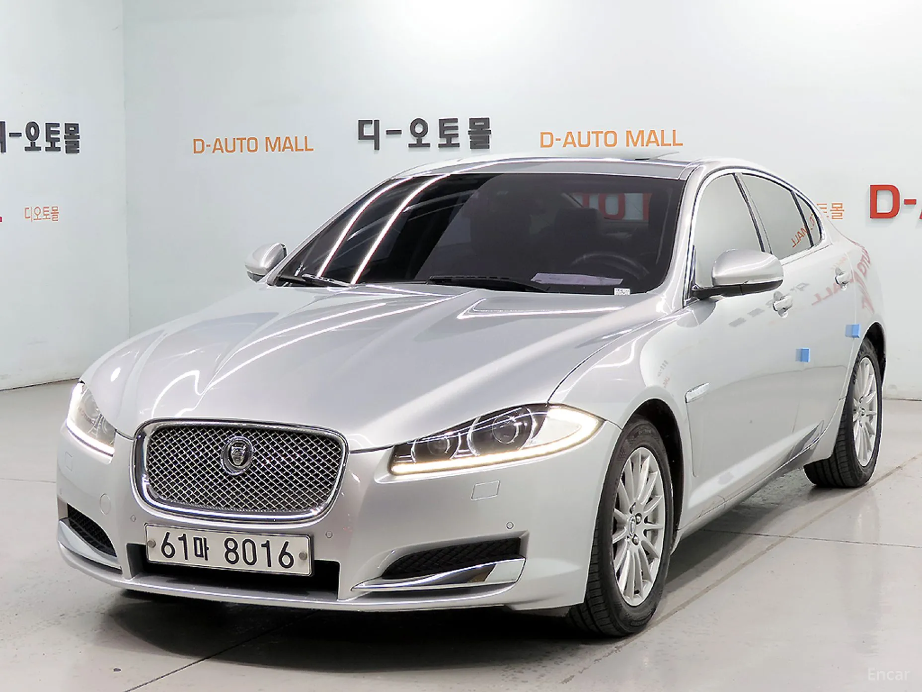 Jaguar New XF