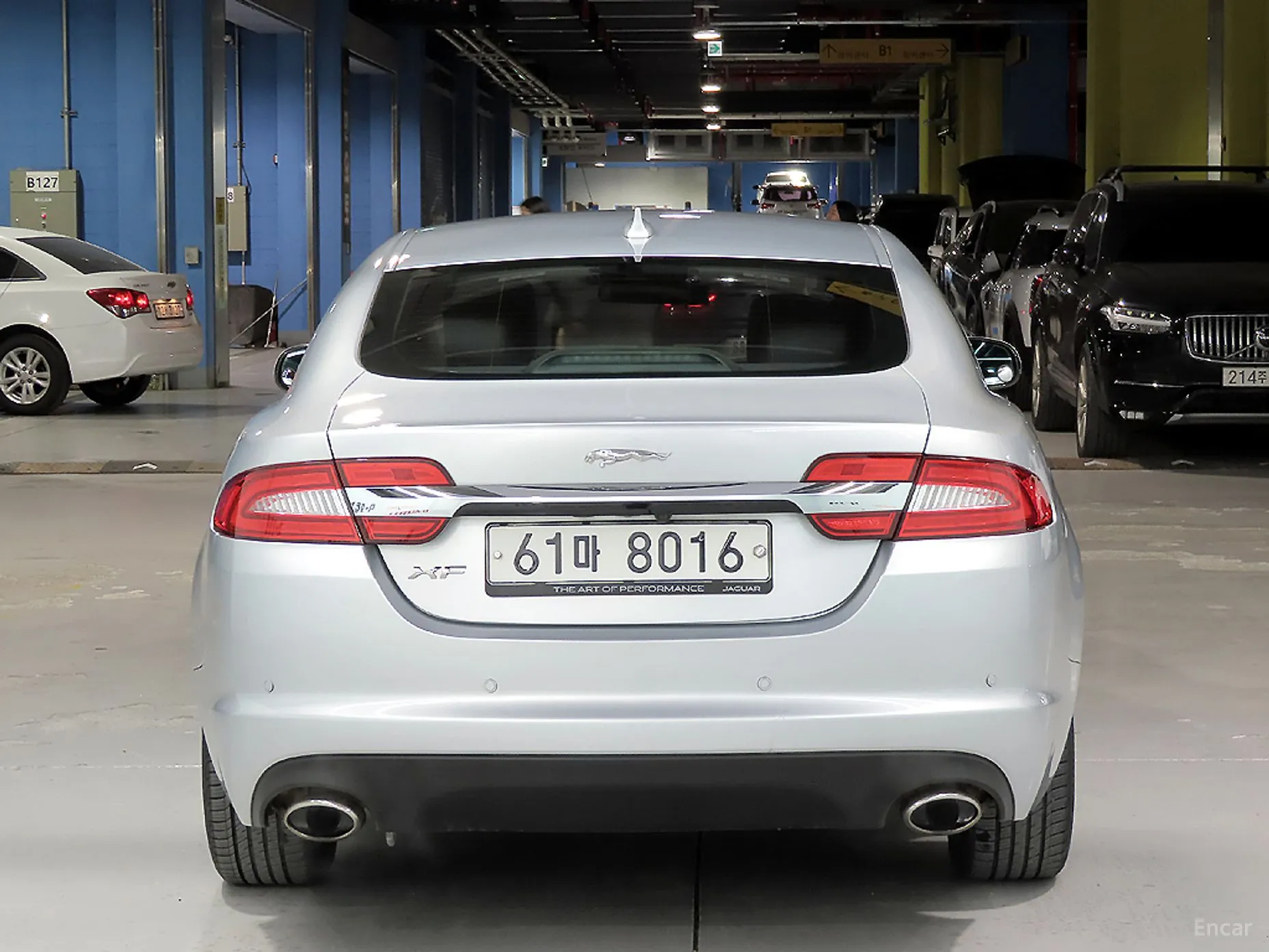 Jaguar New XF превью 3