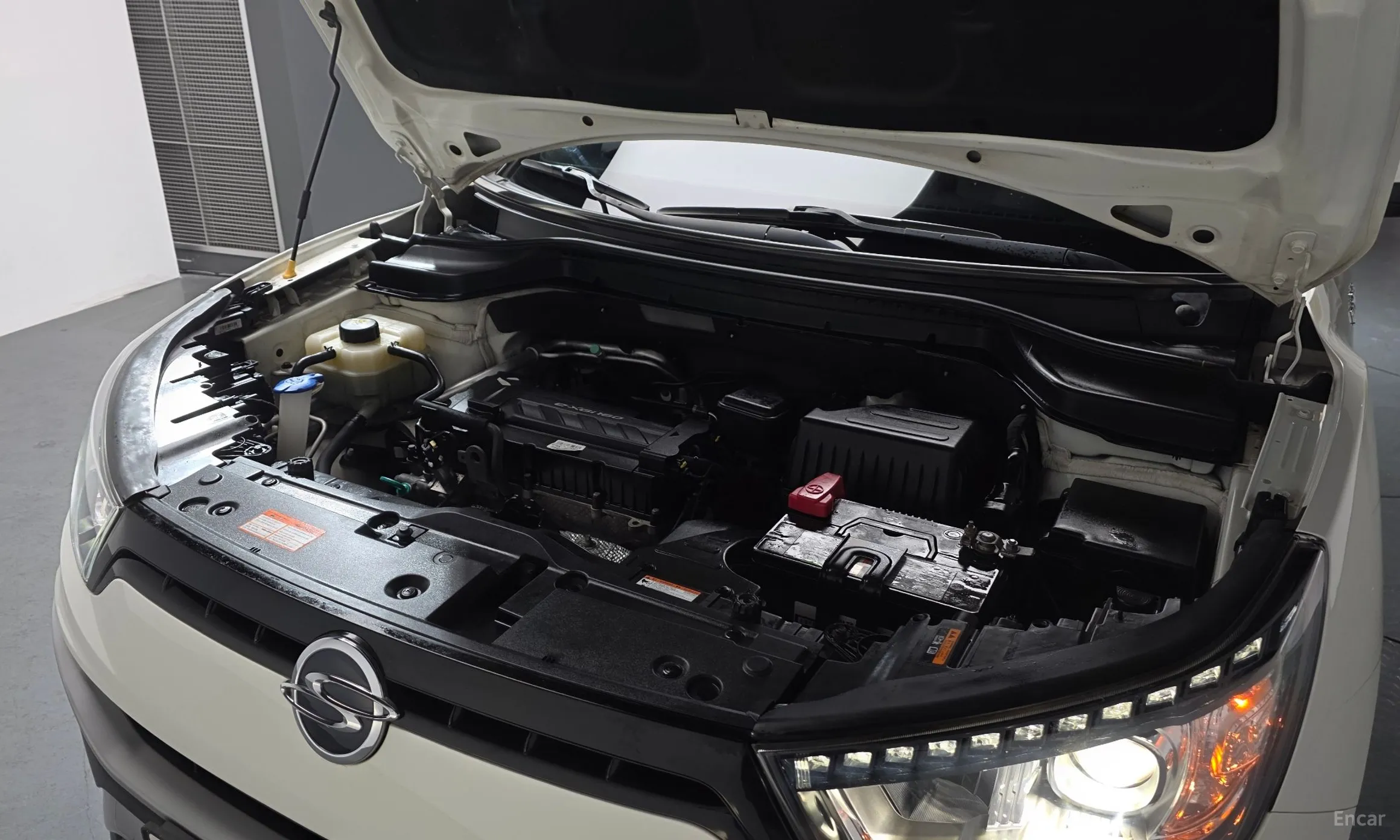 KG Mobility (SsangYong) Tivoli Air превью 6