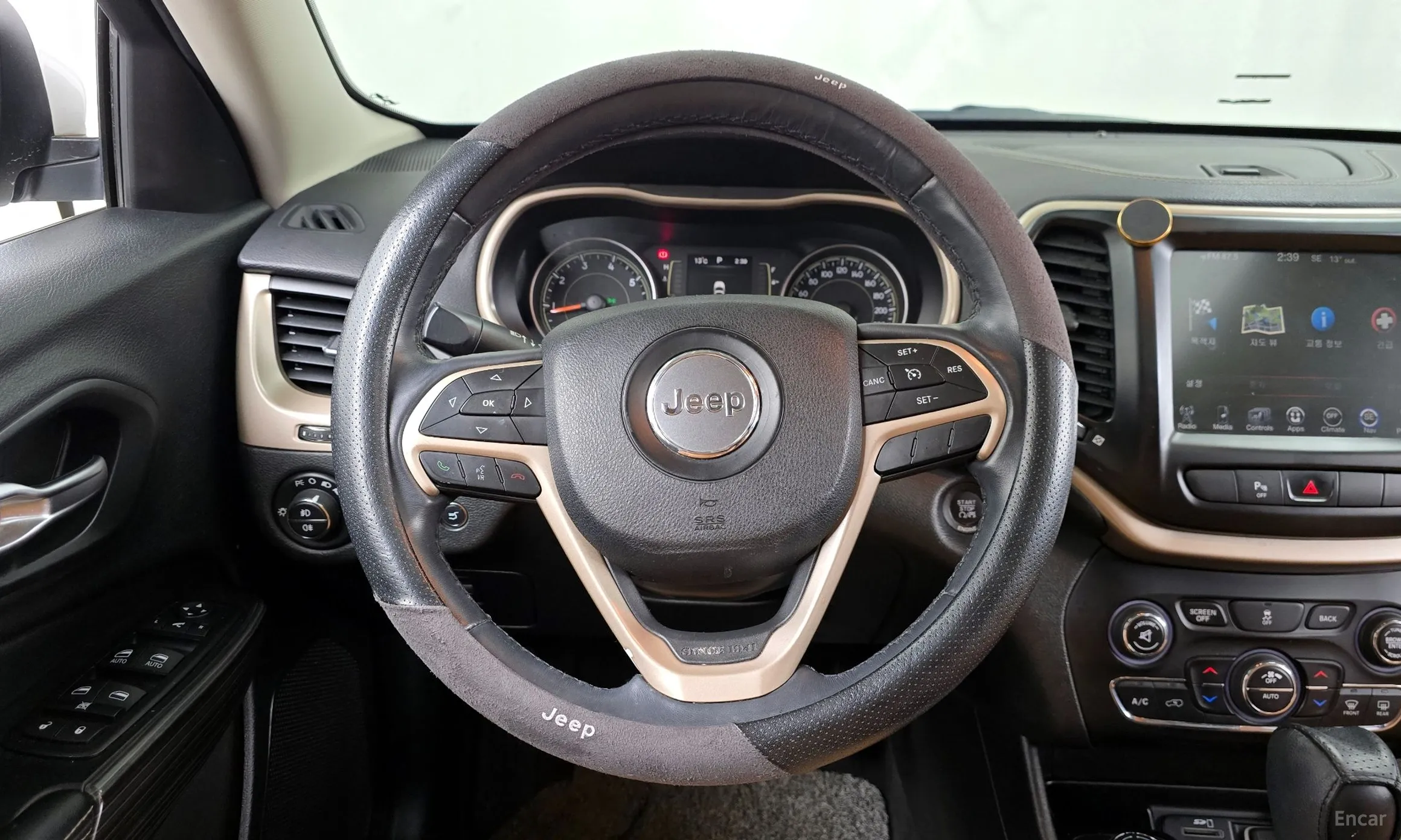 Jeep Cherokee (KL) превью 13