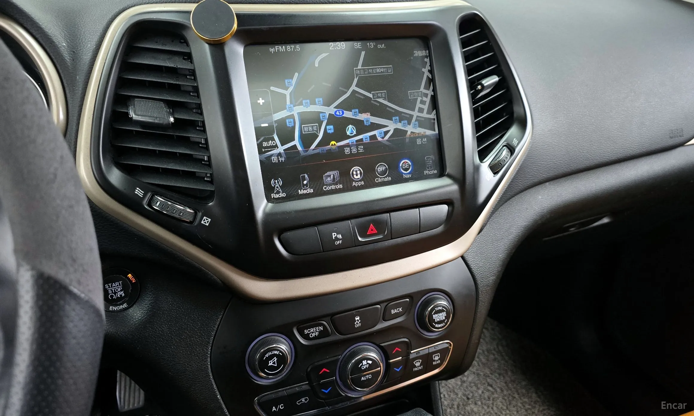 Jeep Cherokee (KL) превью 14